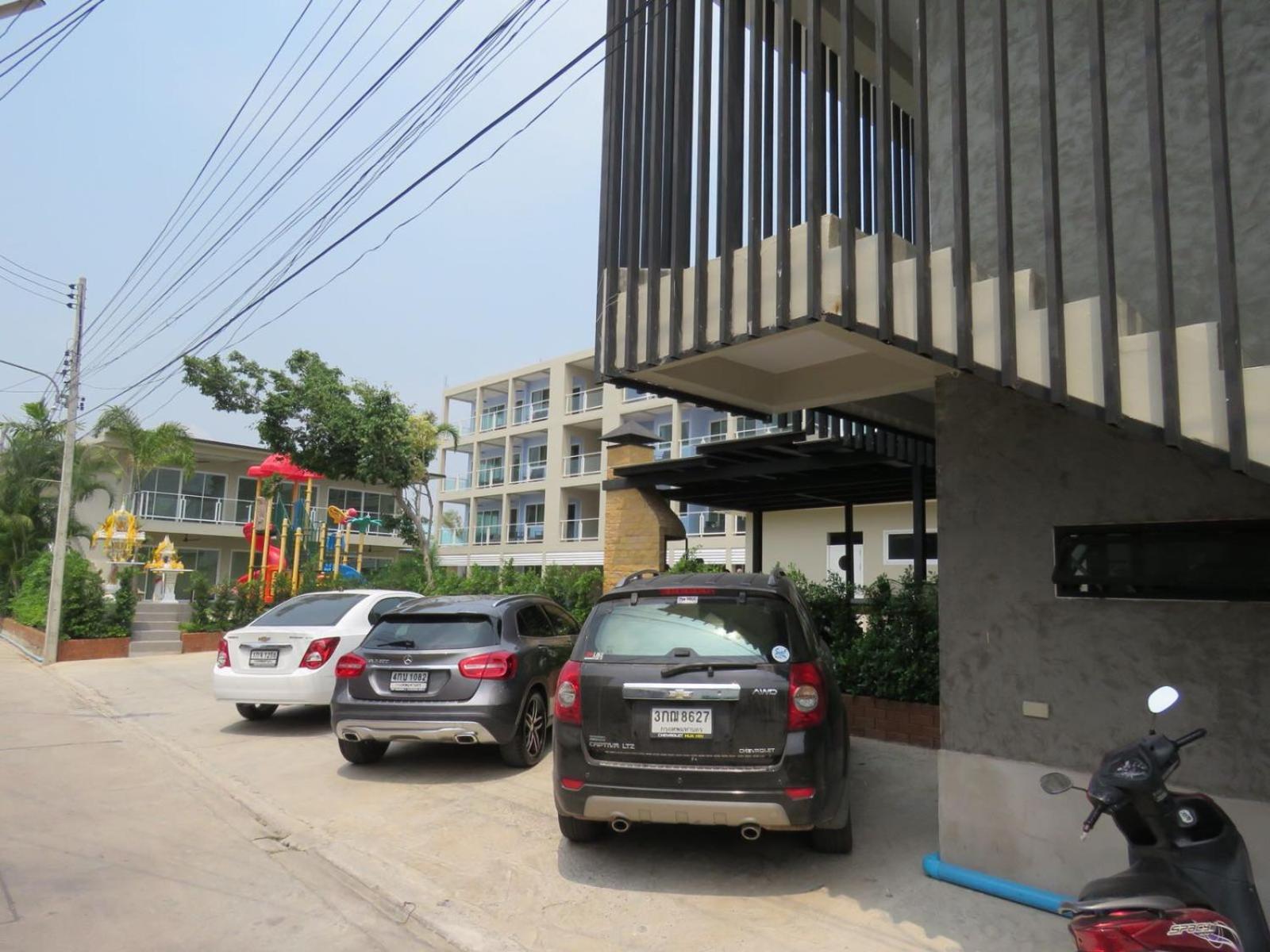 Surf & Sand Resort
