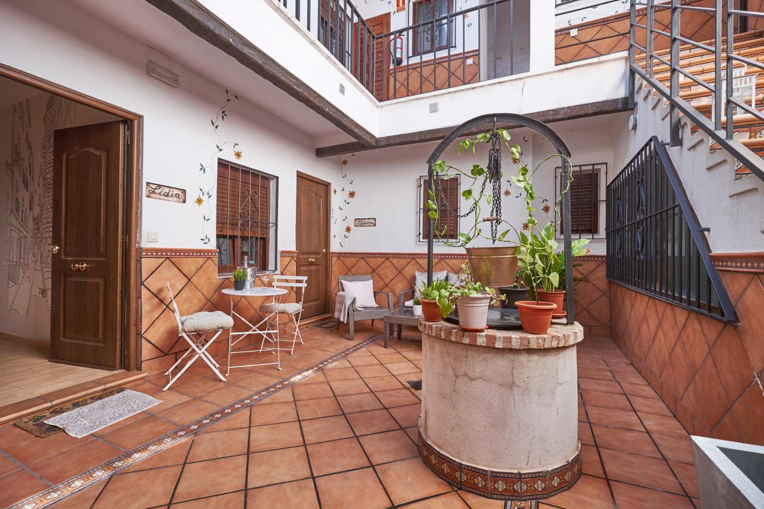 ToledoRooms Estrella con Azotea en el Casco