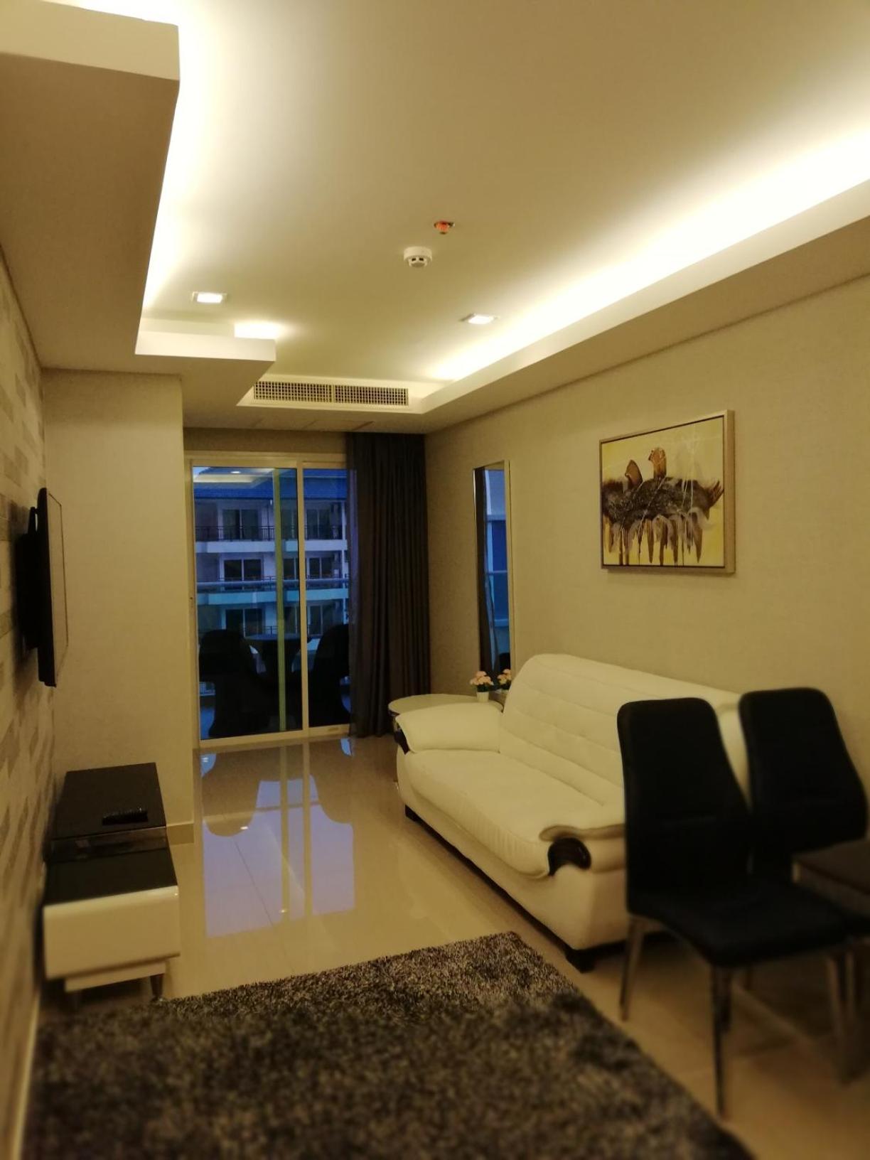 Cosy Beach View Apartments