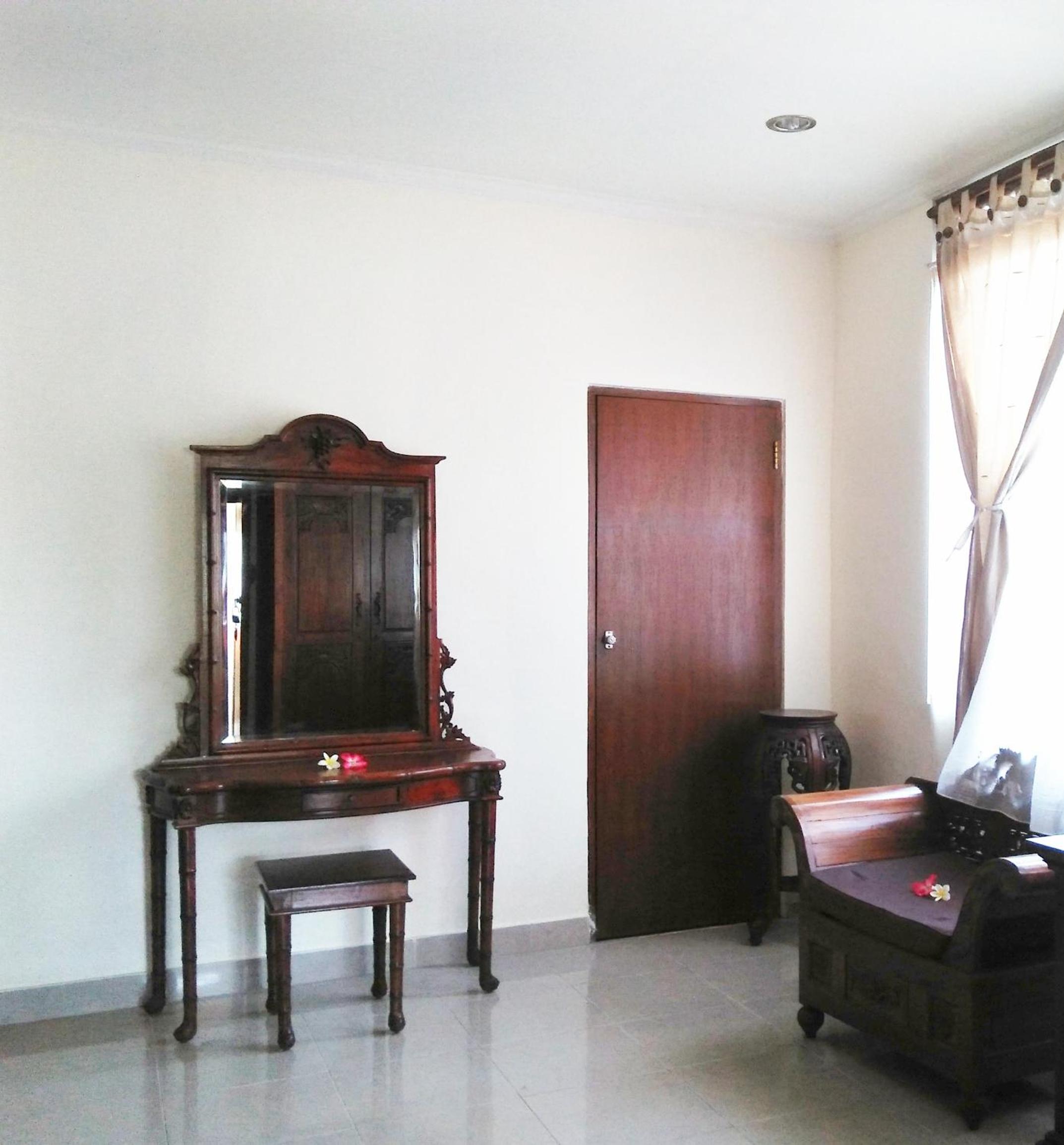 Nuriani Guest House view 4