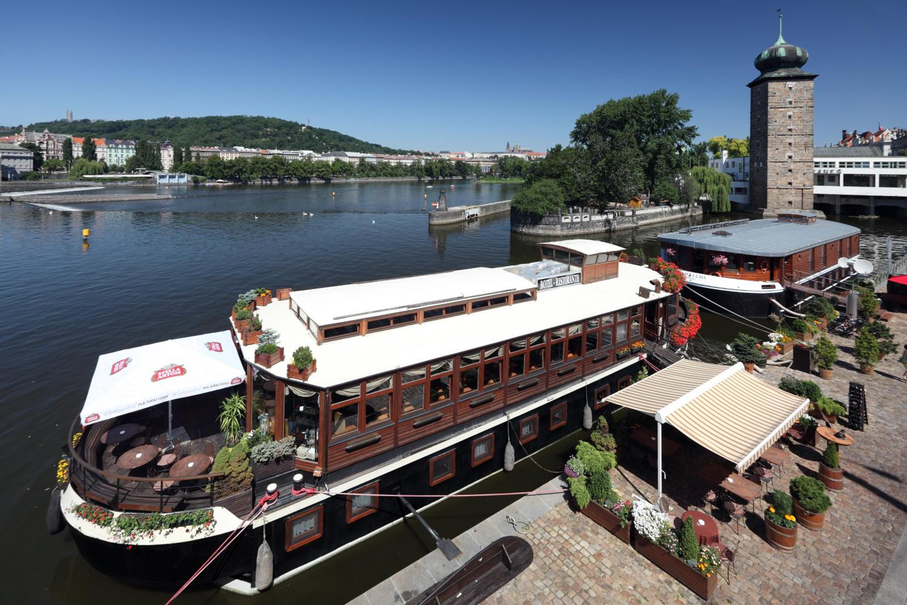 Boat Hotel Matylda