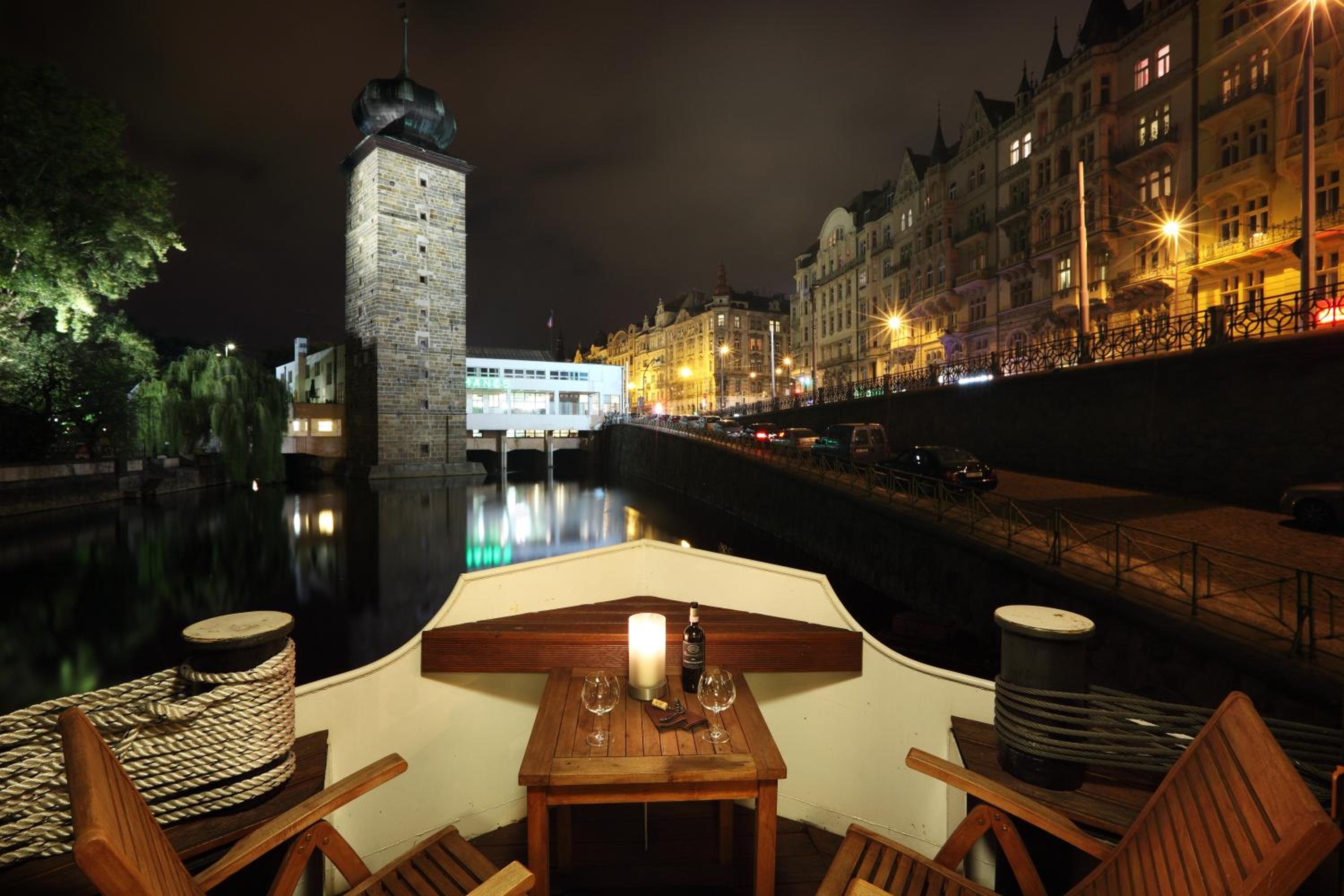 Boat Hotel Matylda