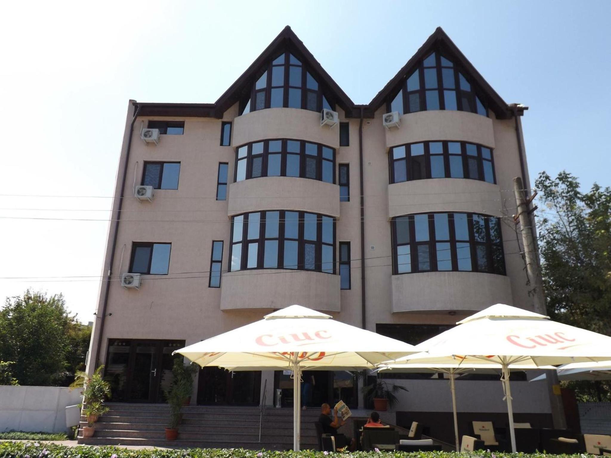 Hotel Pensiunea Belvedere - Image 1