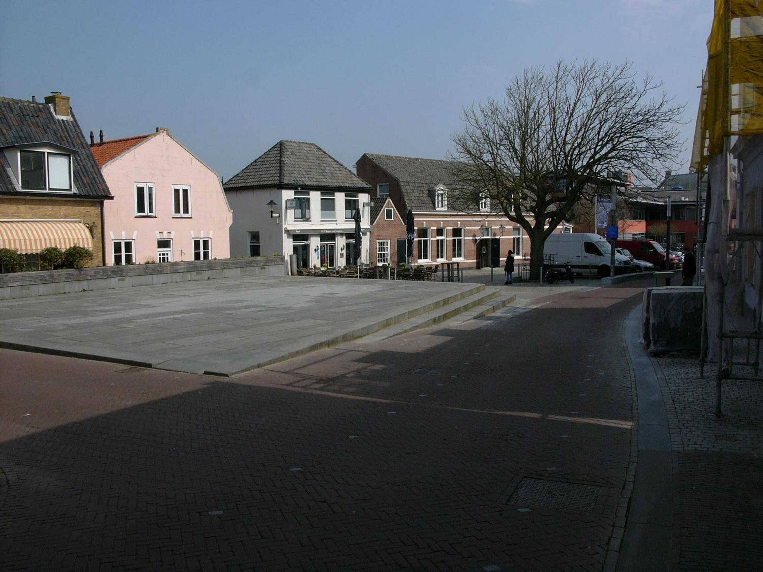 Photo 42