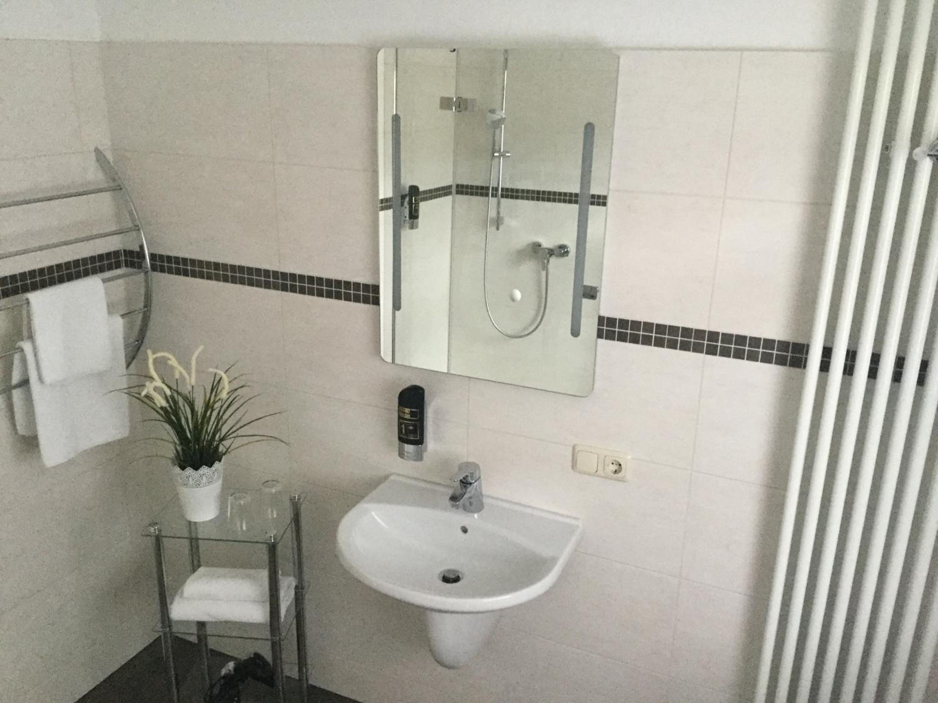 Landgasthof Hotel Jossatal - Property Image 2