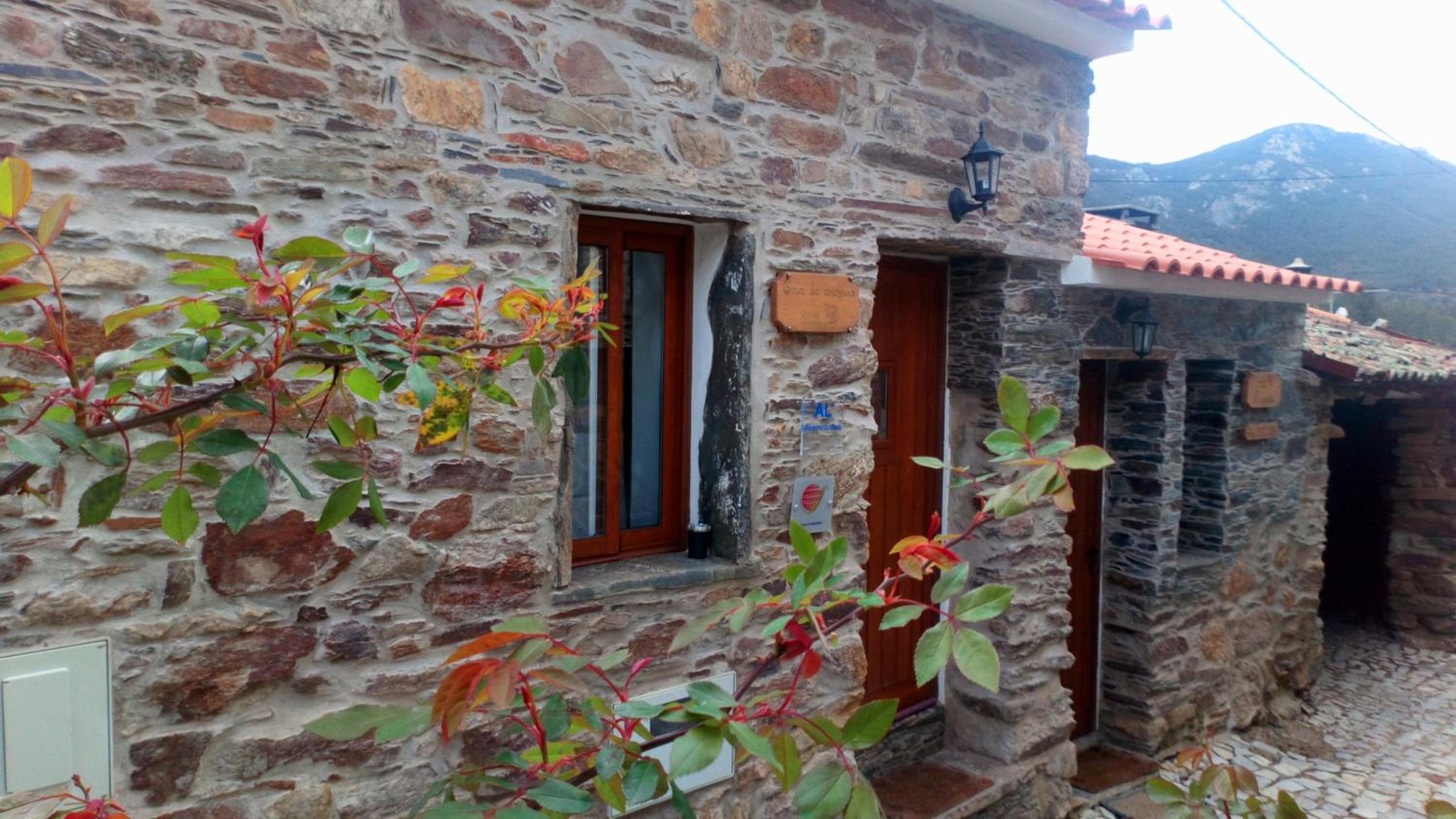 Hotel Casas dos Carregais - Image 1