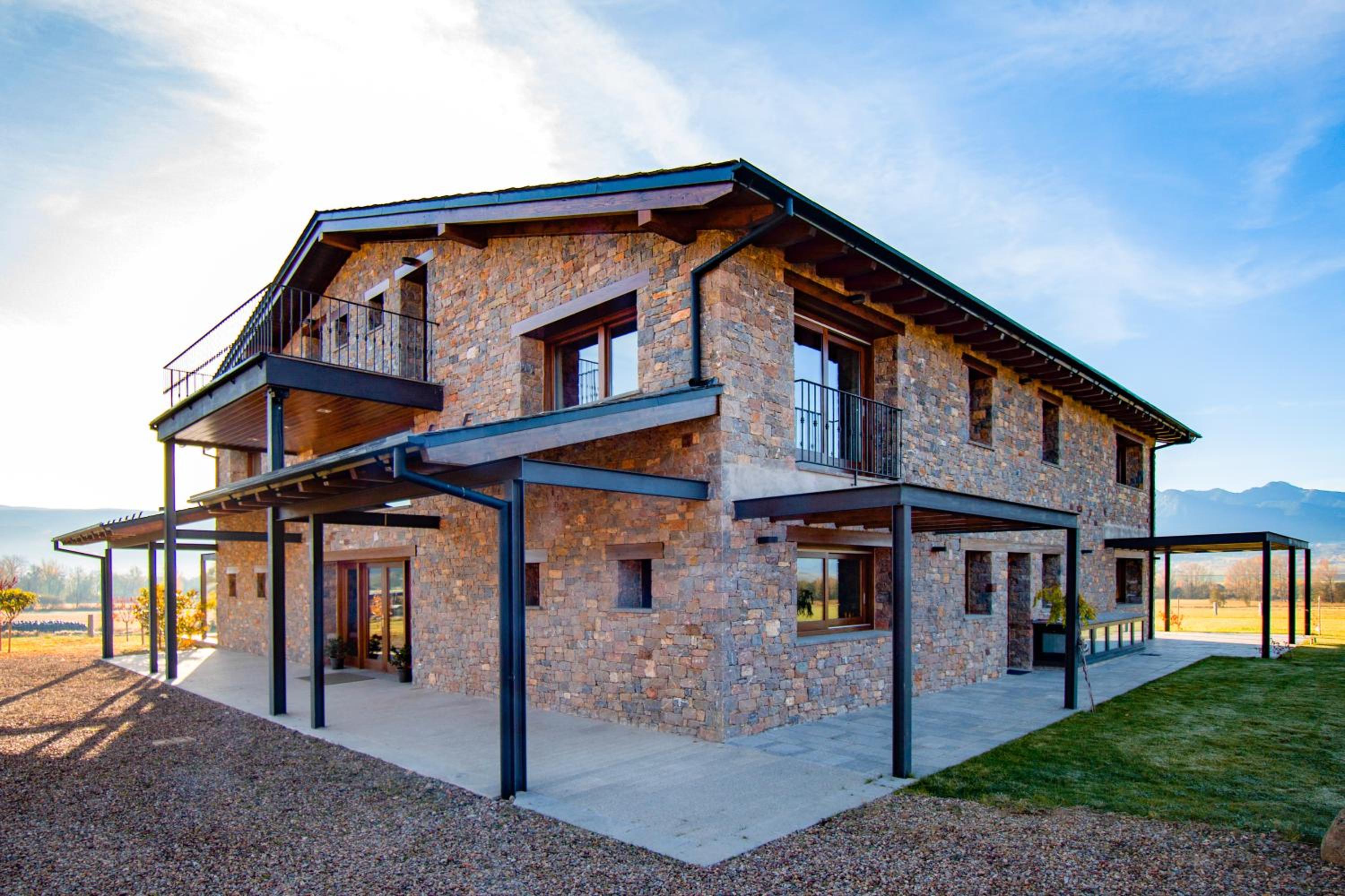 Casa de 7 suites y vistas 360. Les Feixes Llargues