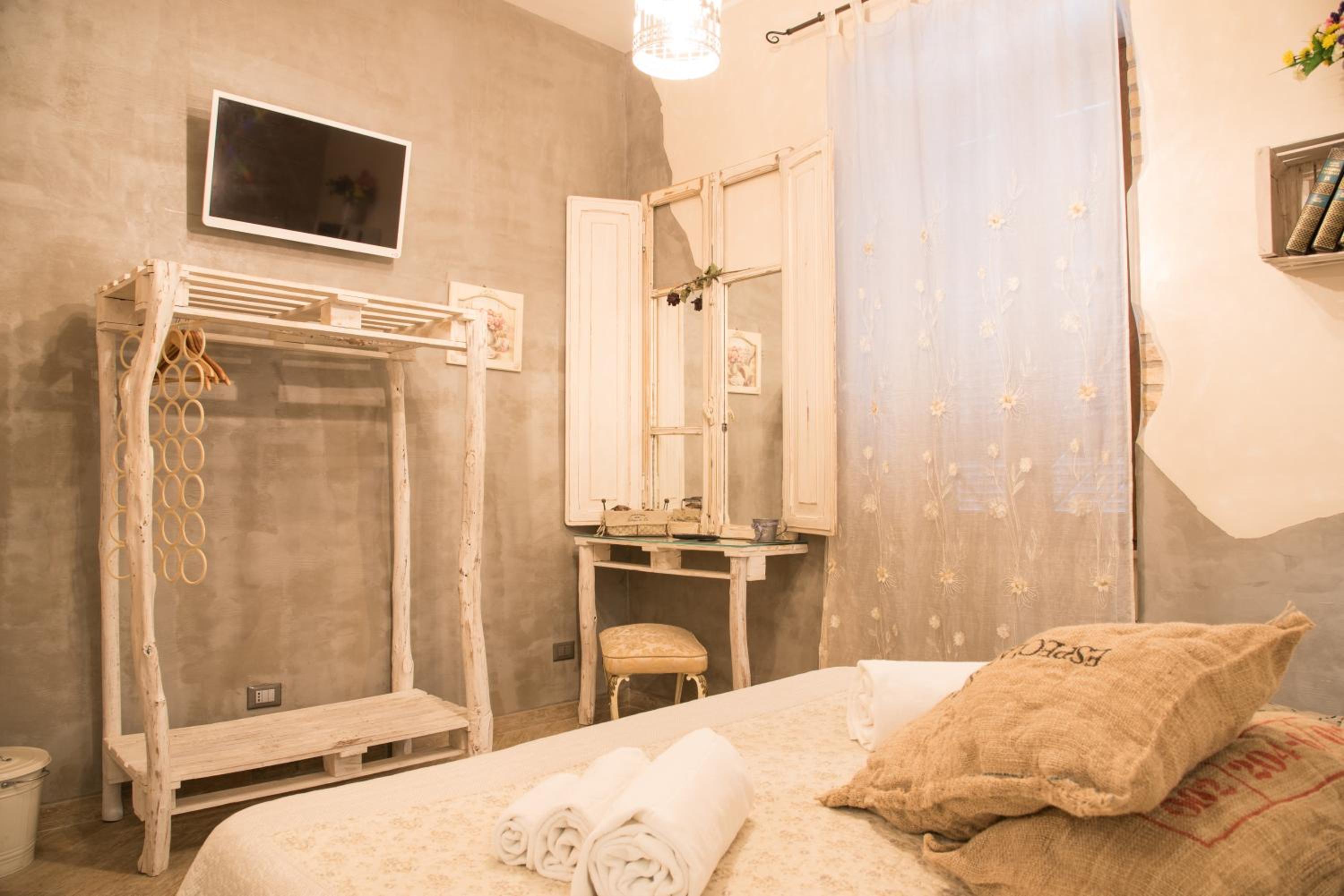 Mancini Shabby House