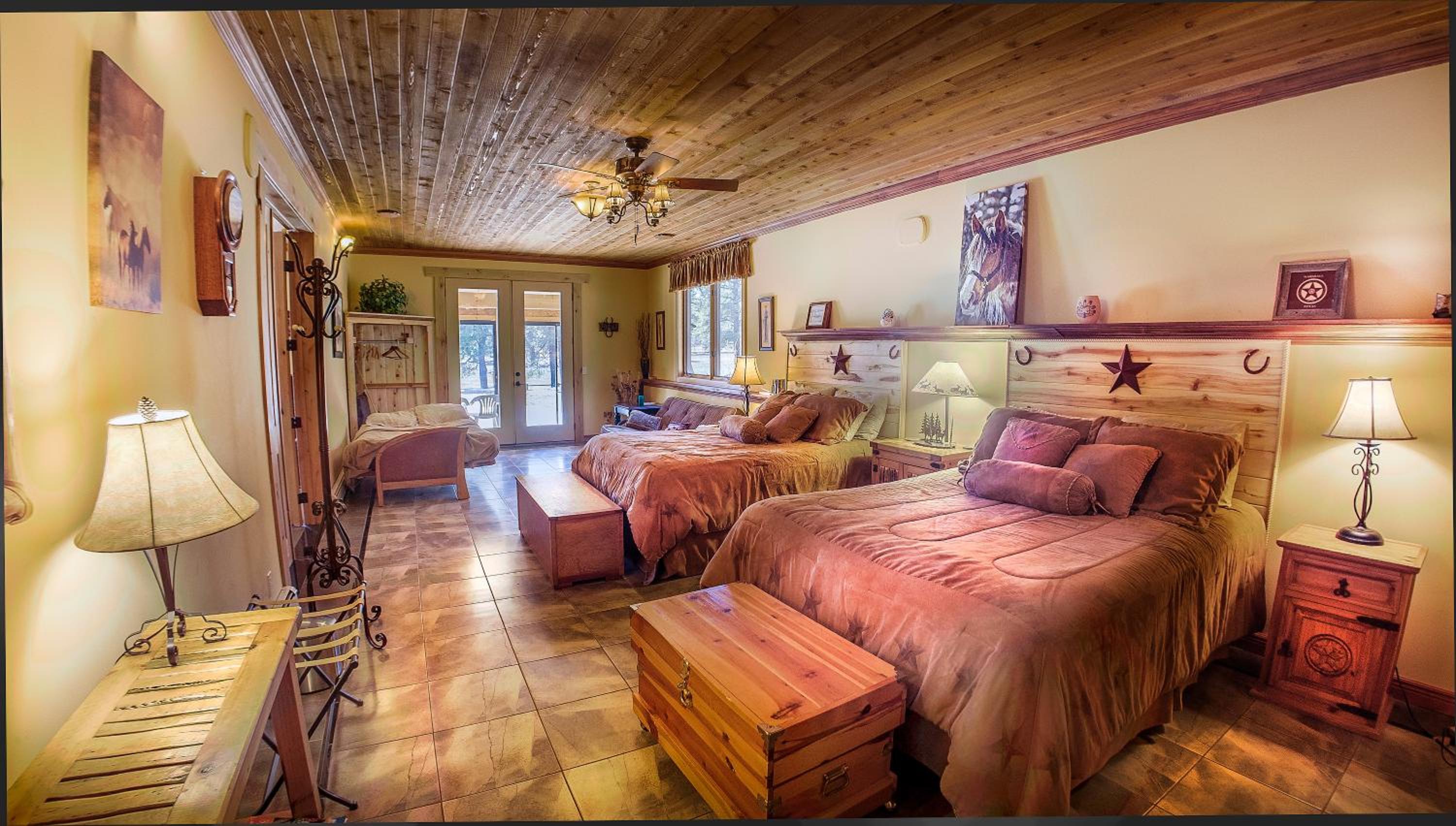 Elktrace Bed and Breakfast