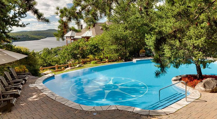 Luxurious Equinoxe Ski-in/Ski-out - Image 3