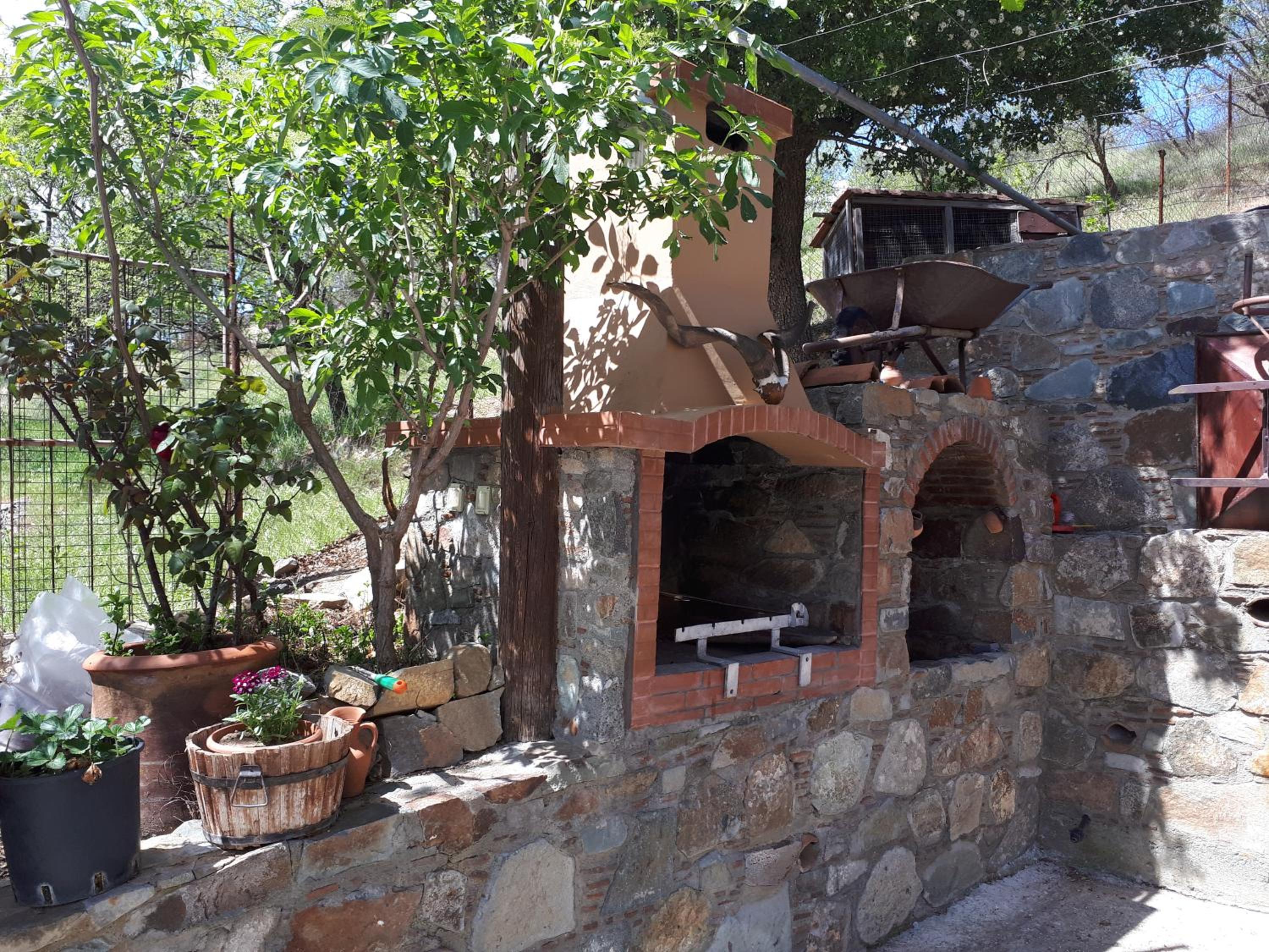 Agrompelo House