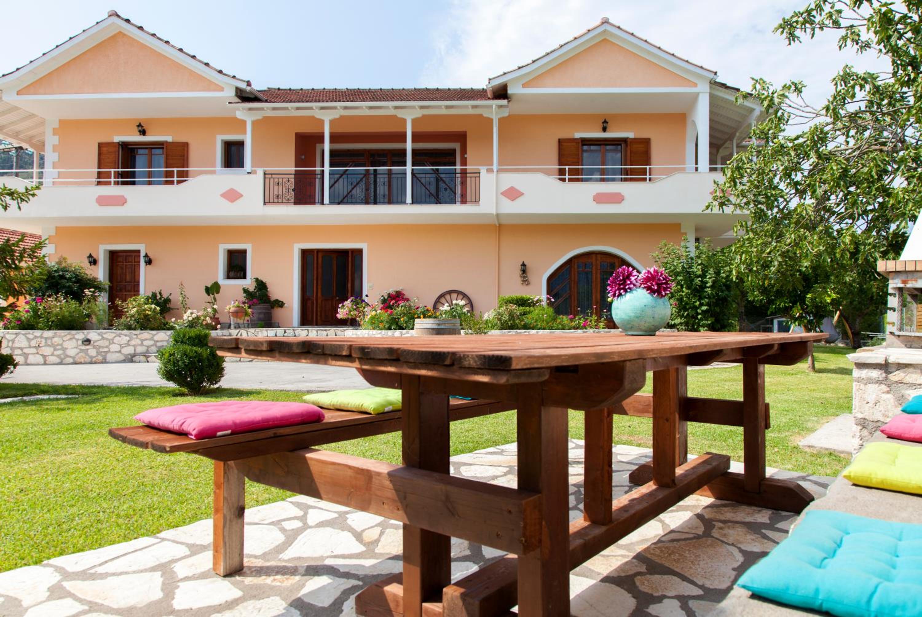 Villa Aliki