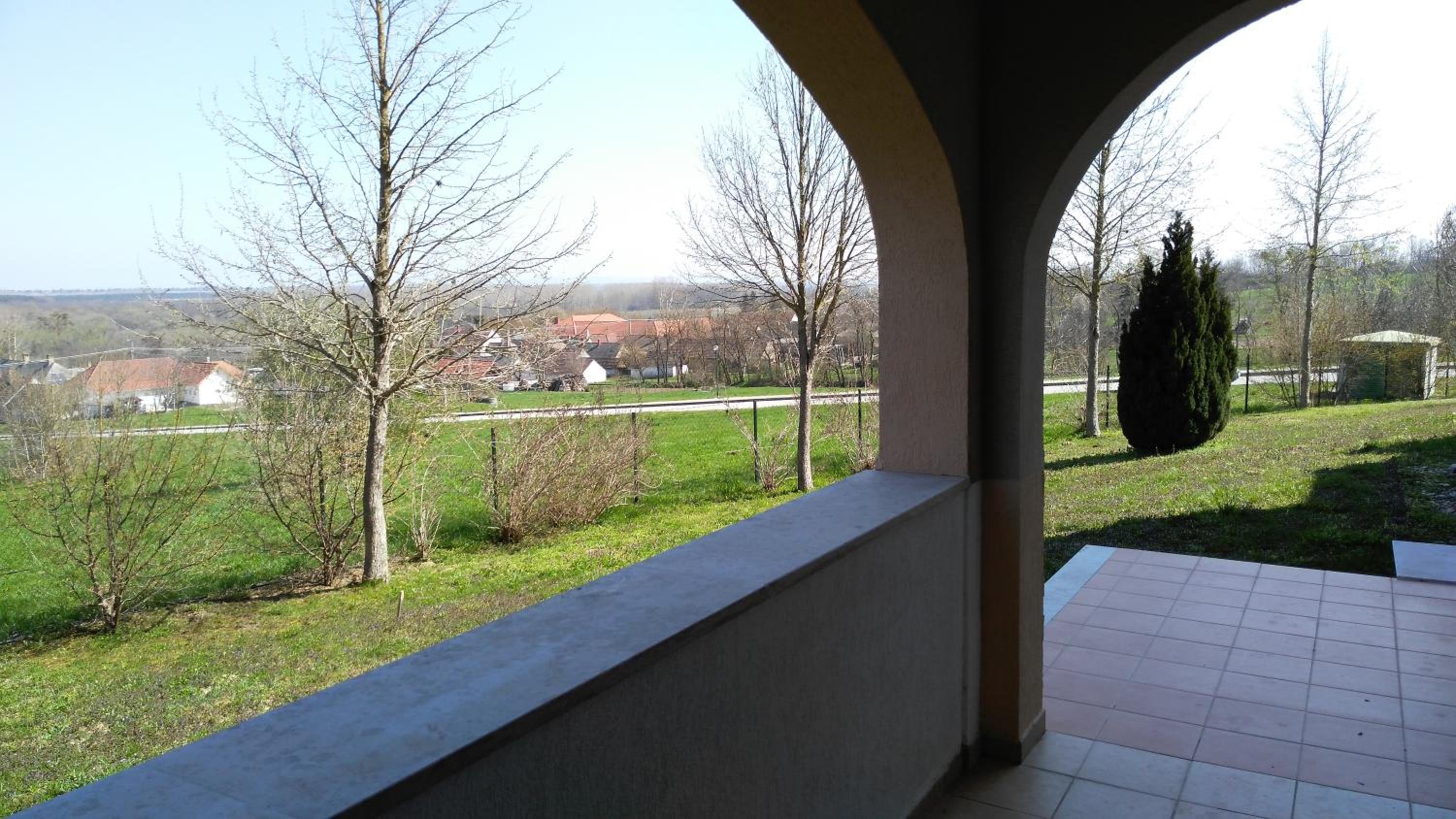 Photo 36