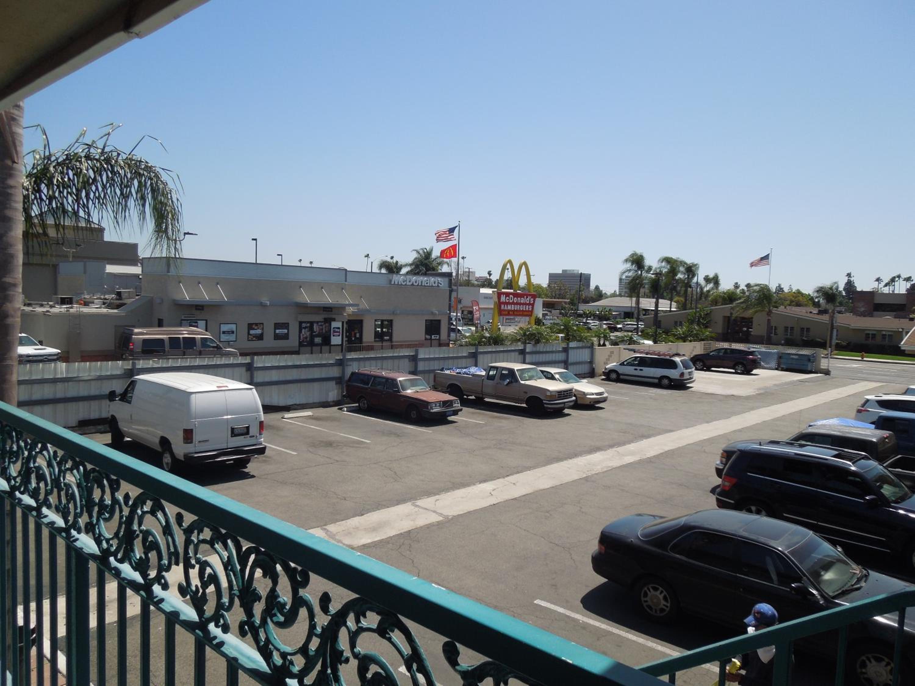 Castaway Motel