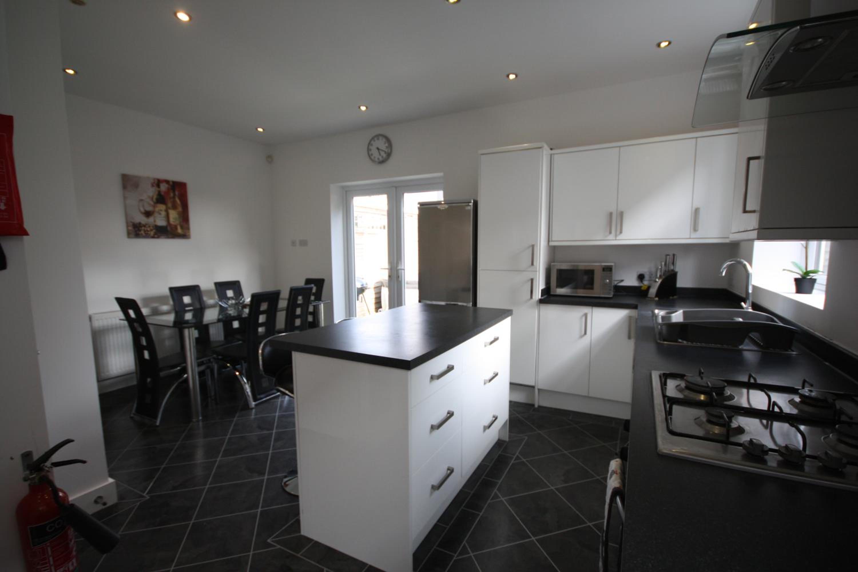 Holiday Home Hot Tub & Sauna, photo 17