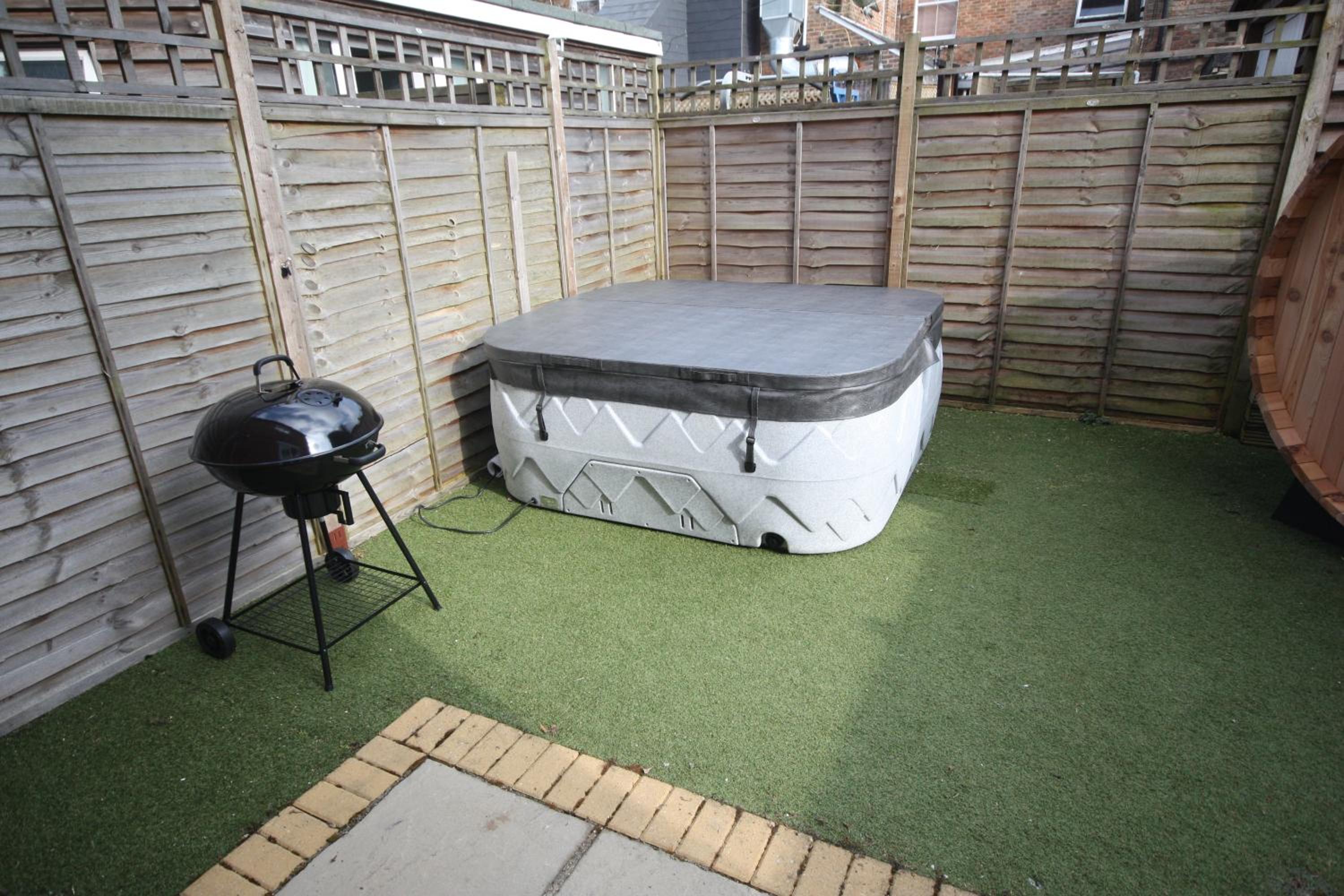 Holiday Home Hot Tub & Sauna, photo 15
