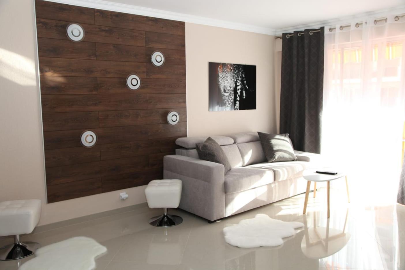 Stylish 2 Room Flat 60 meters to the beach photo 3