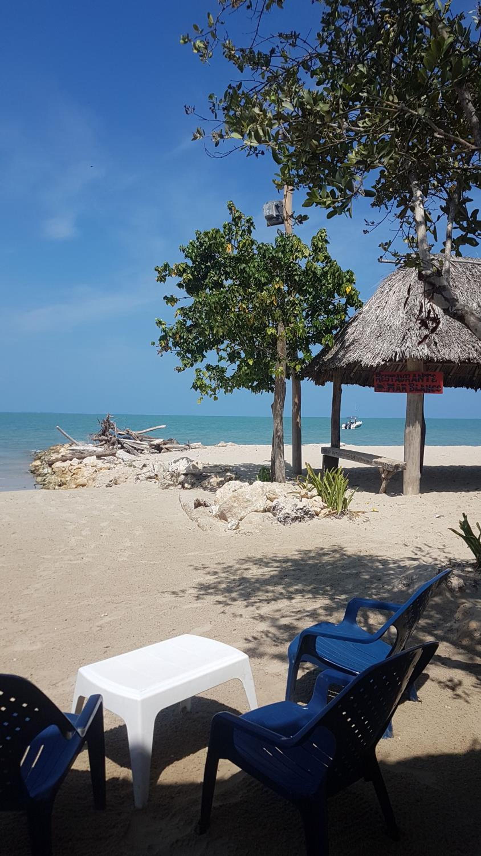 Hostel Beach House