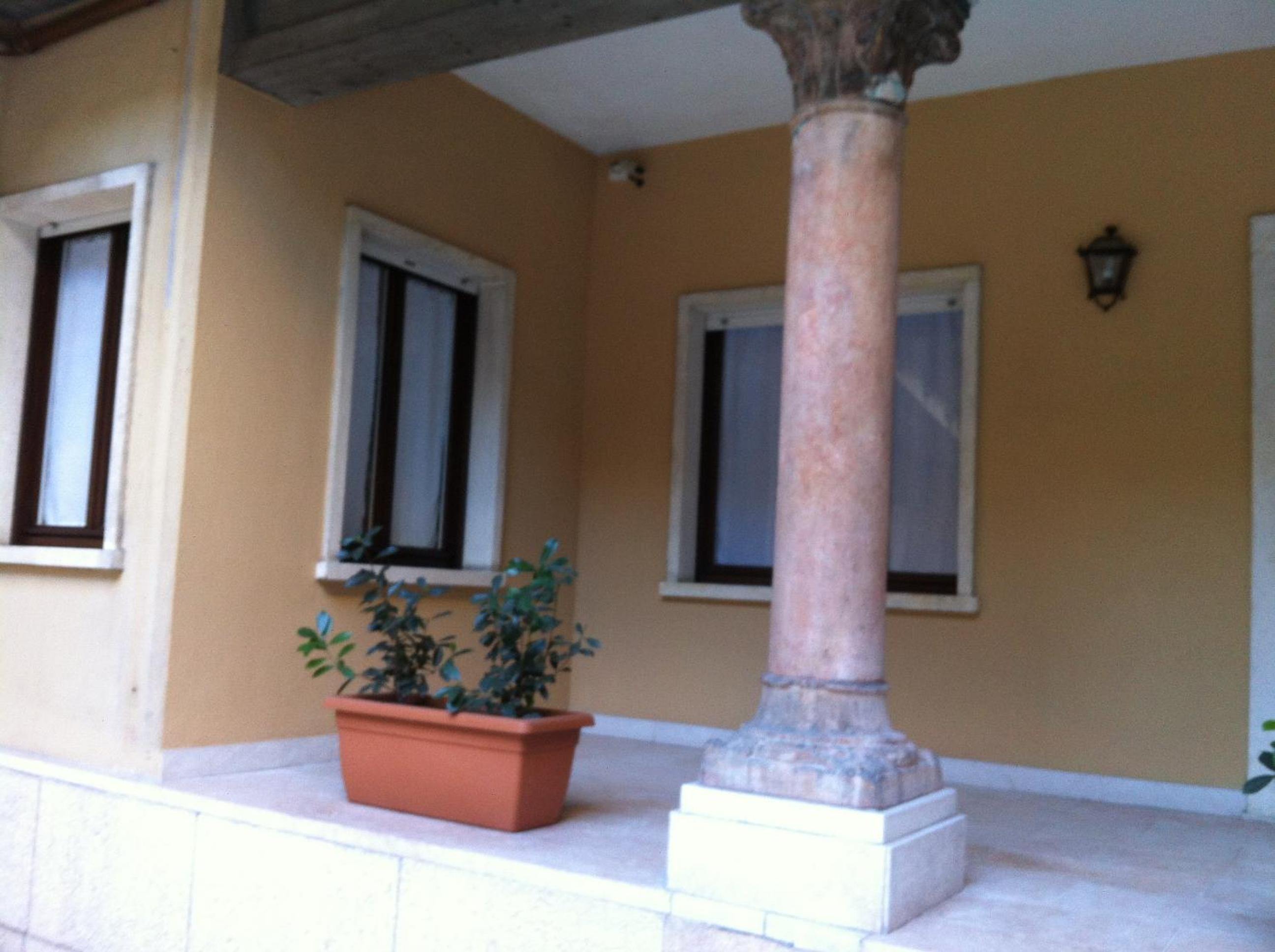 Romeo Design Rooms