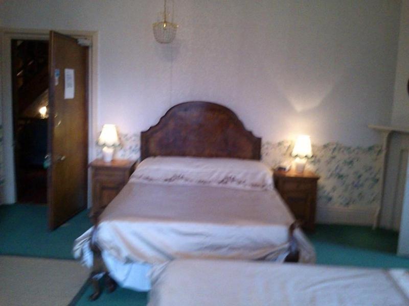 Oakfield Lodge Guest House Stockport