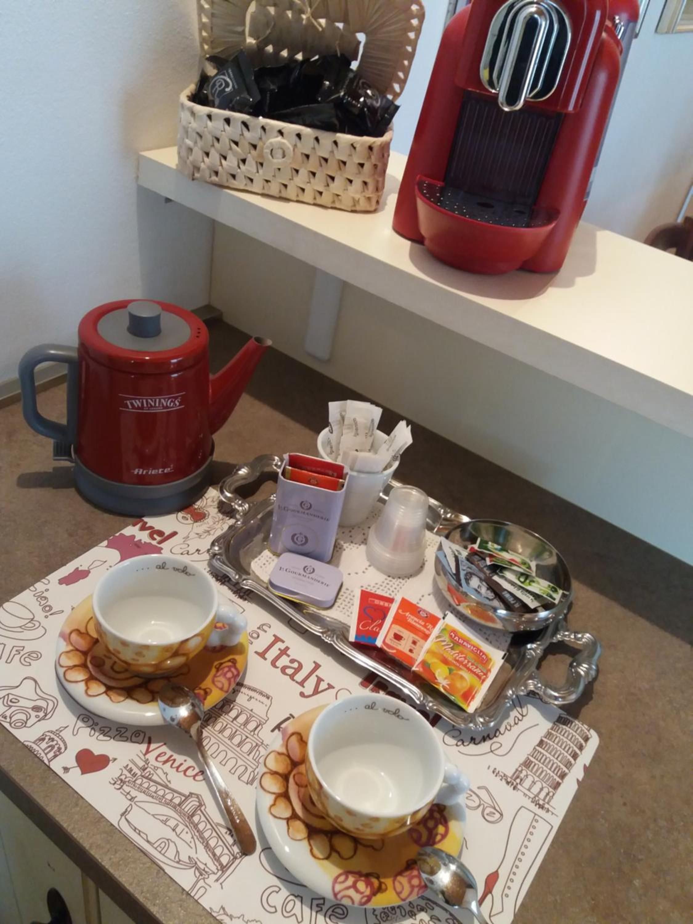 Hotel Villa Posta Vecchia - Image 1