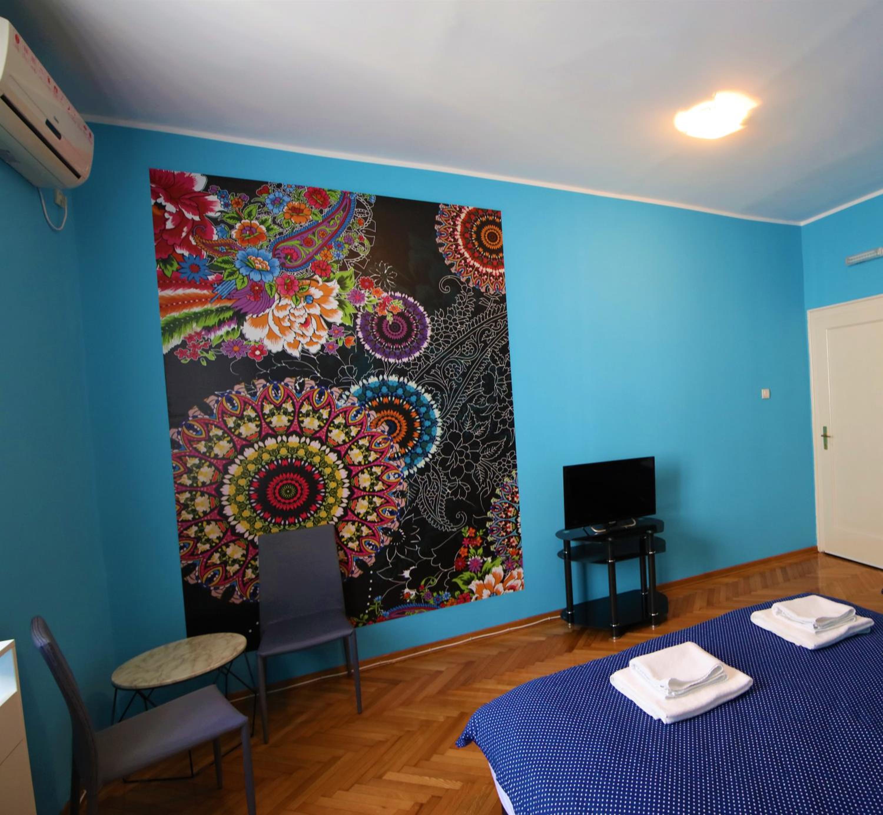 Photo 12