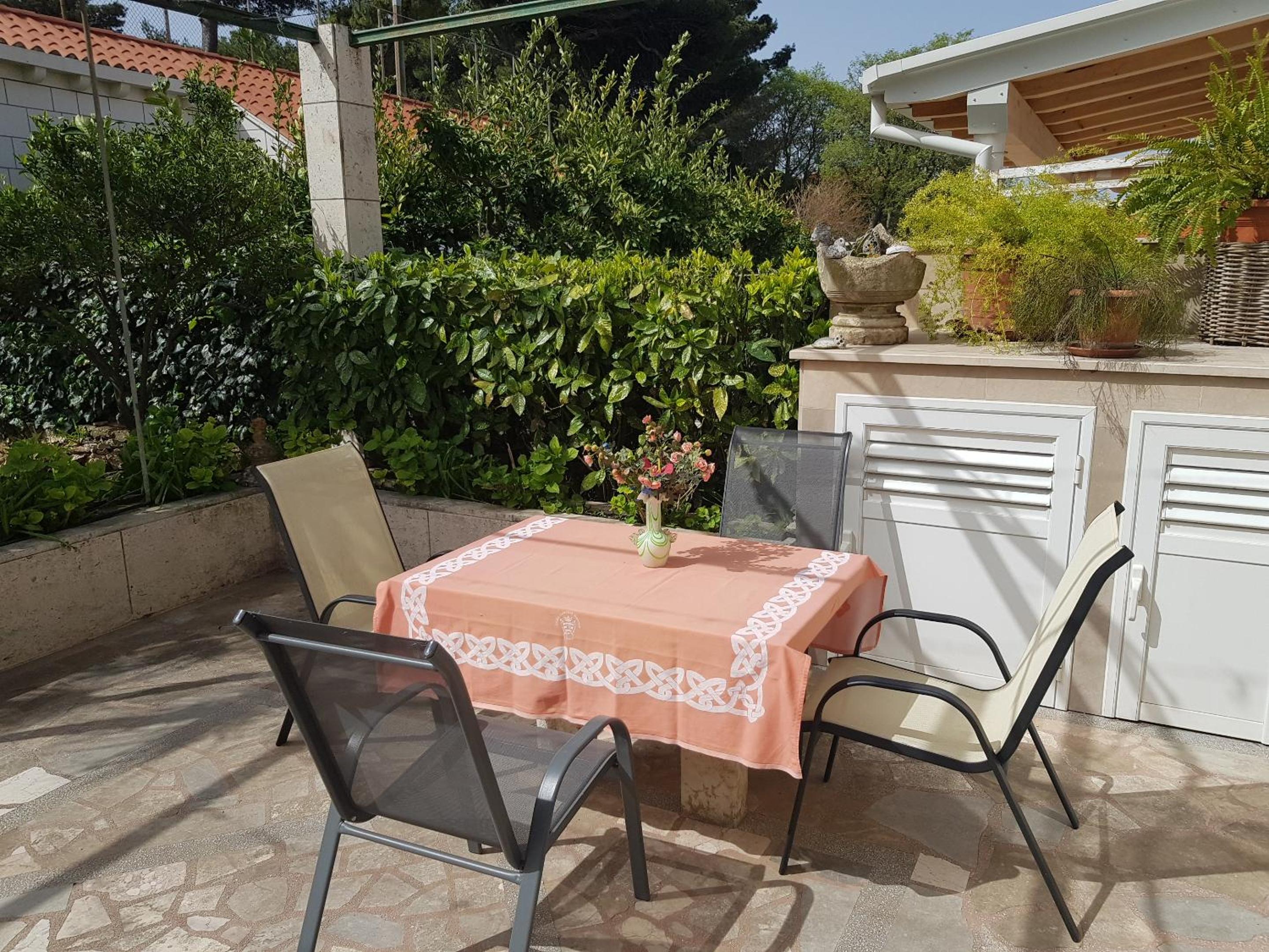 Hotel Apartment Alpha and Studio Simba - Image 1