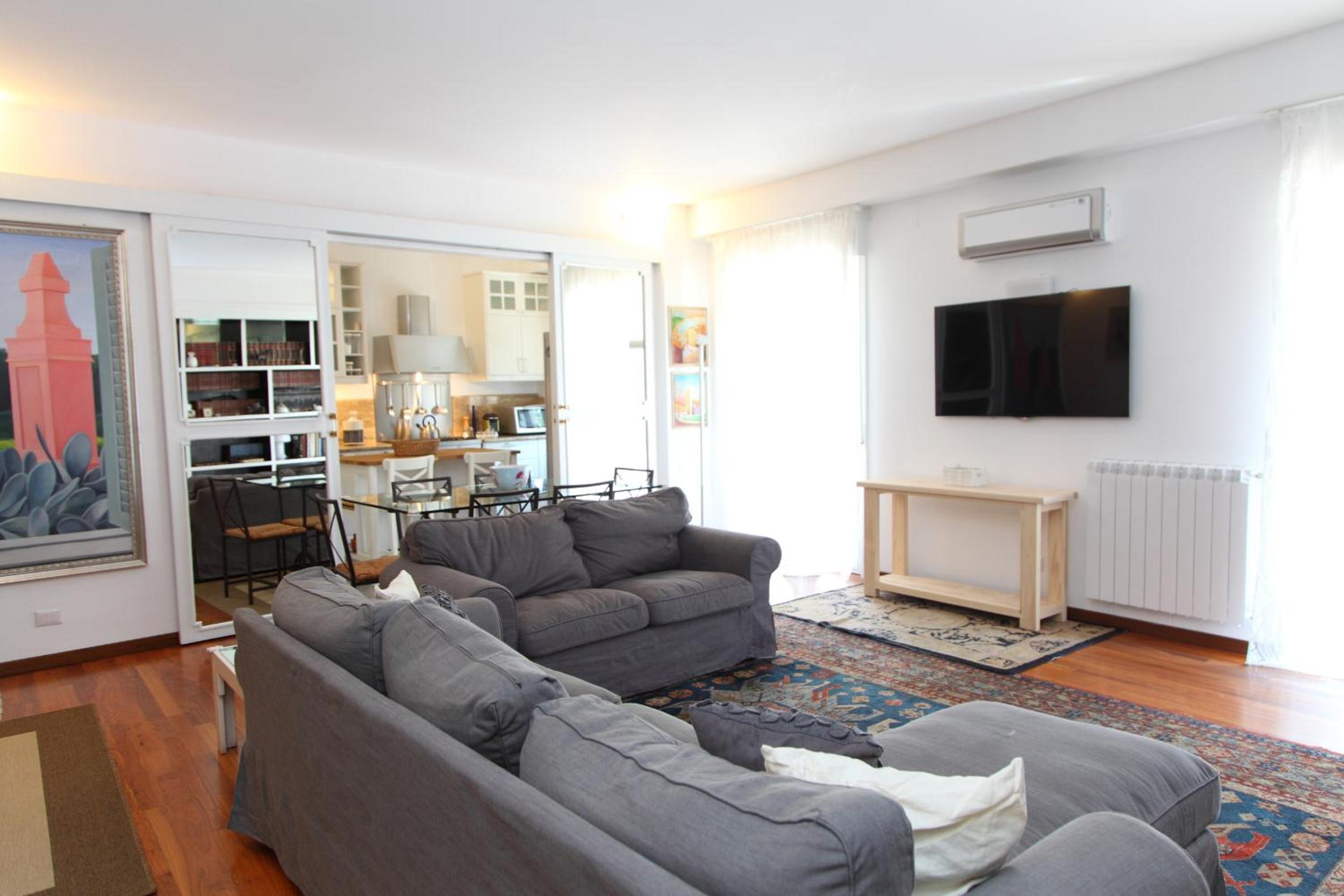 Family House - by Vacation Service view 3