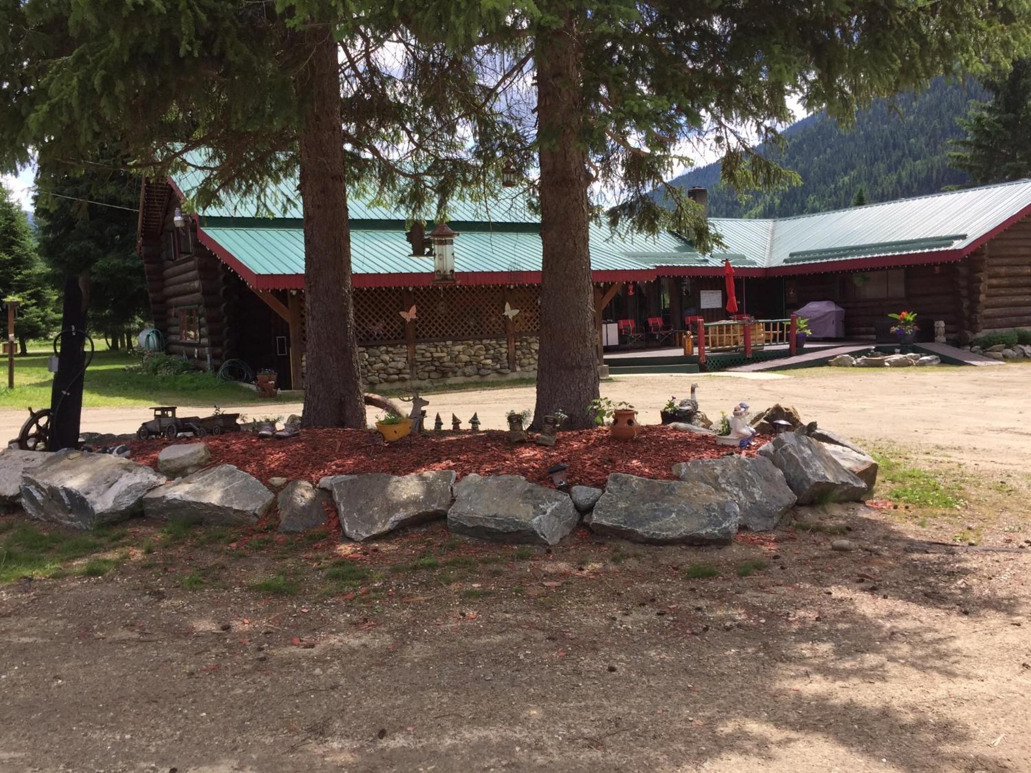 Summit River Lodge & Campsites view 3