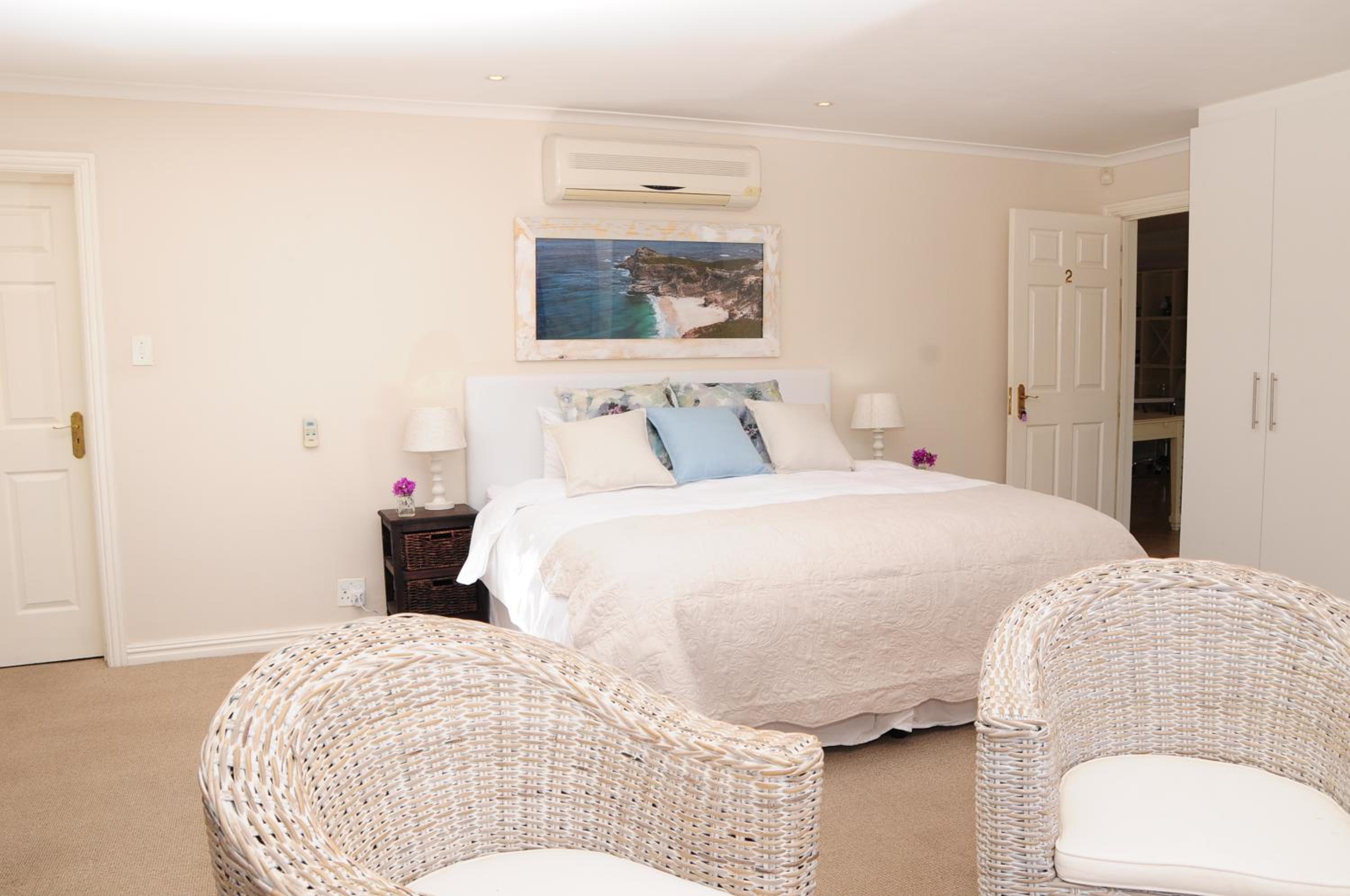 Hout Bay Breeze Guest House