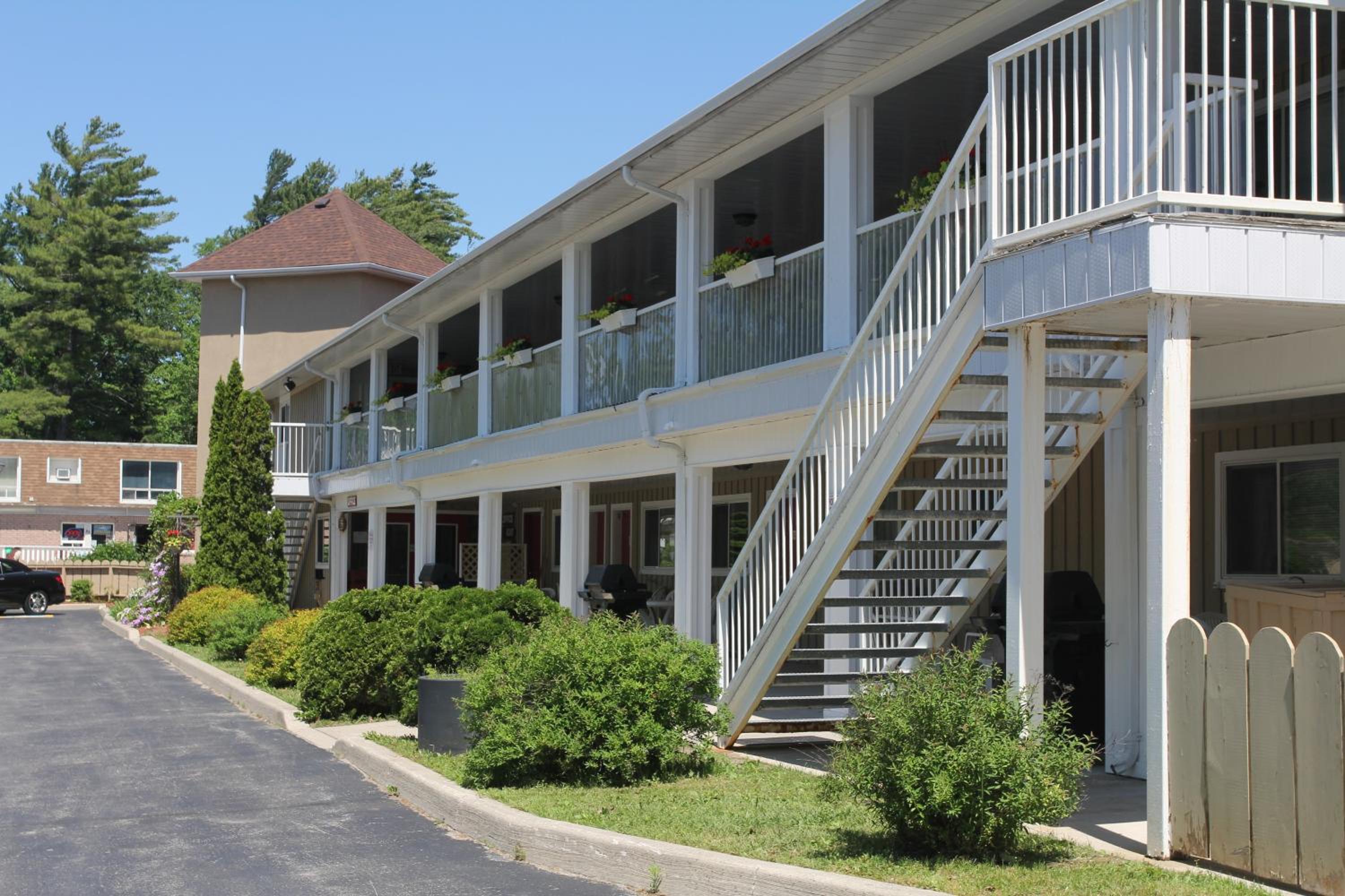 Saga Resort