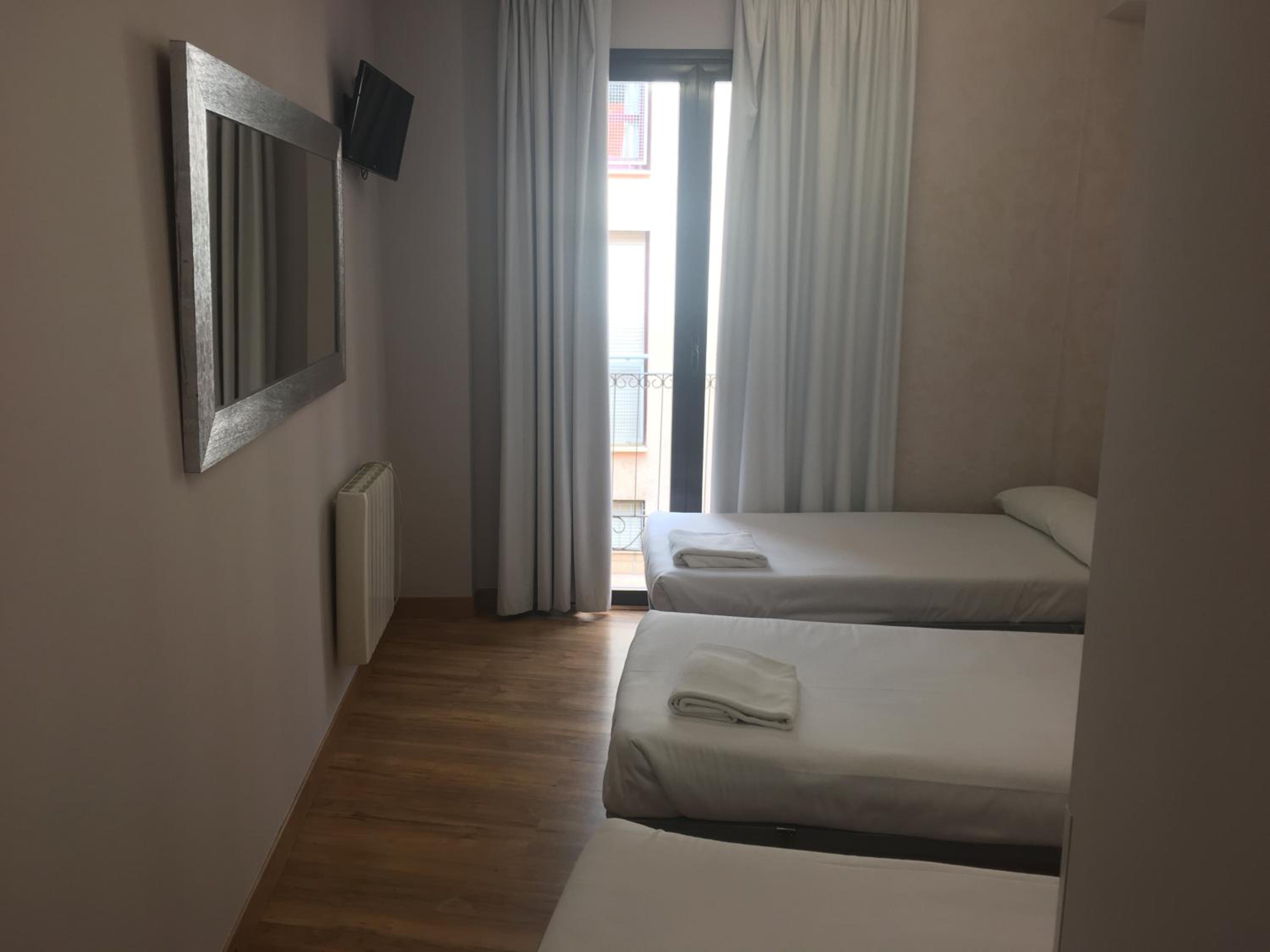 Albergue Santiago Apostol photo 2