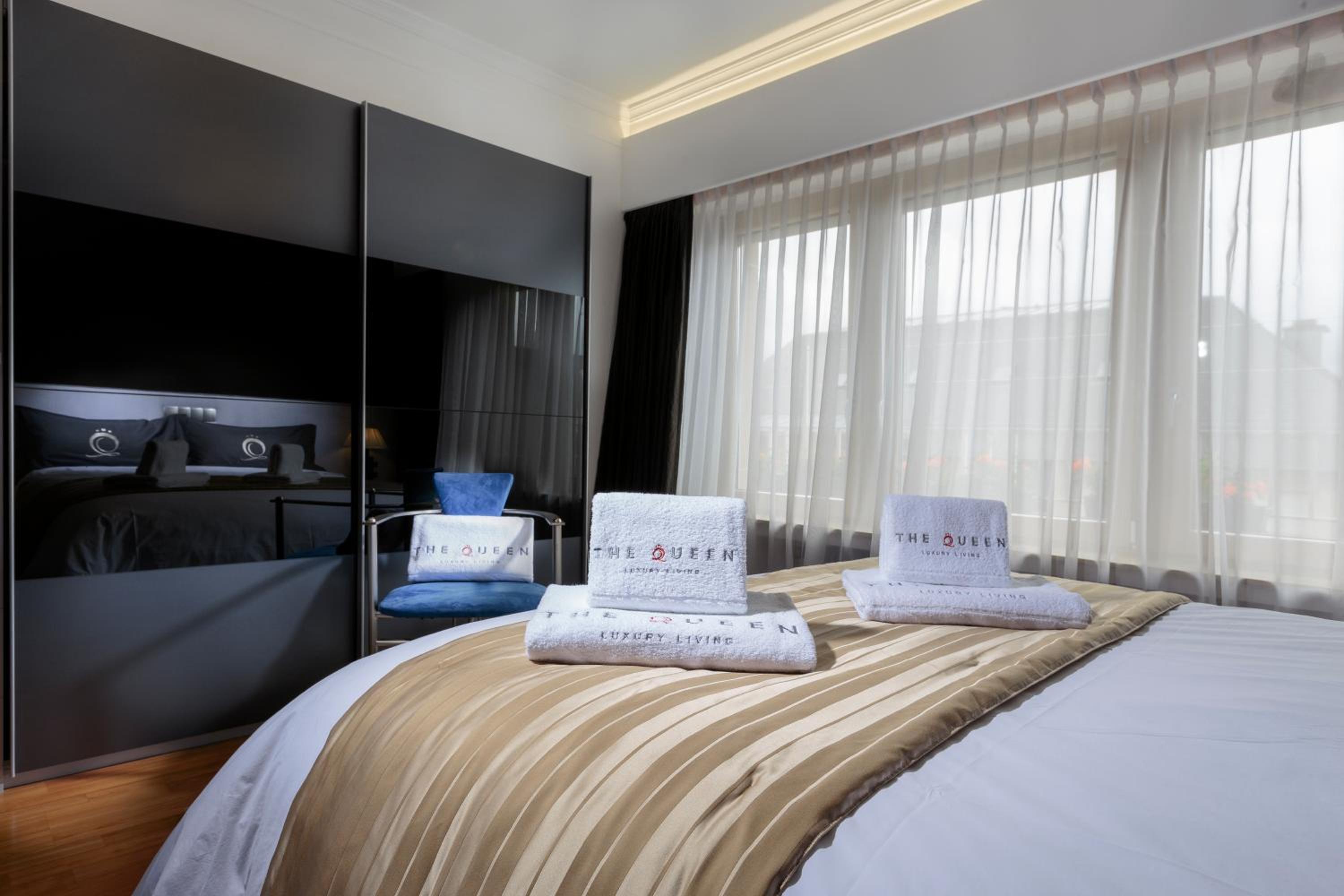The Queen Luxury Apartments - Villa Carlotta