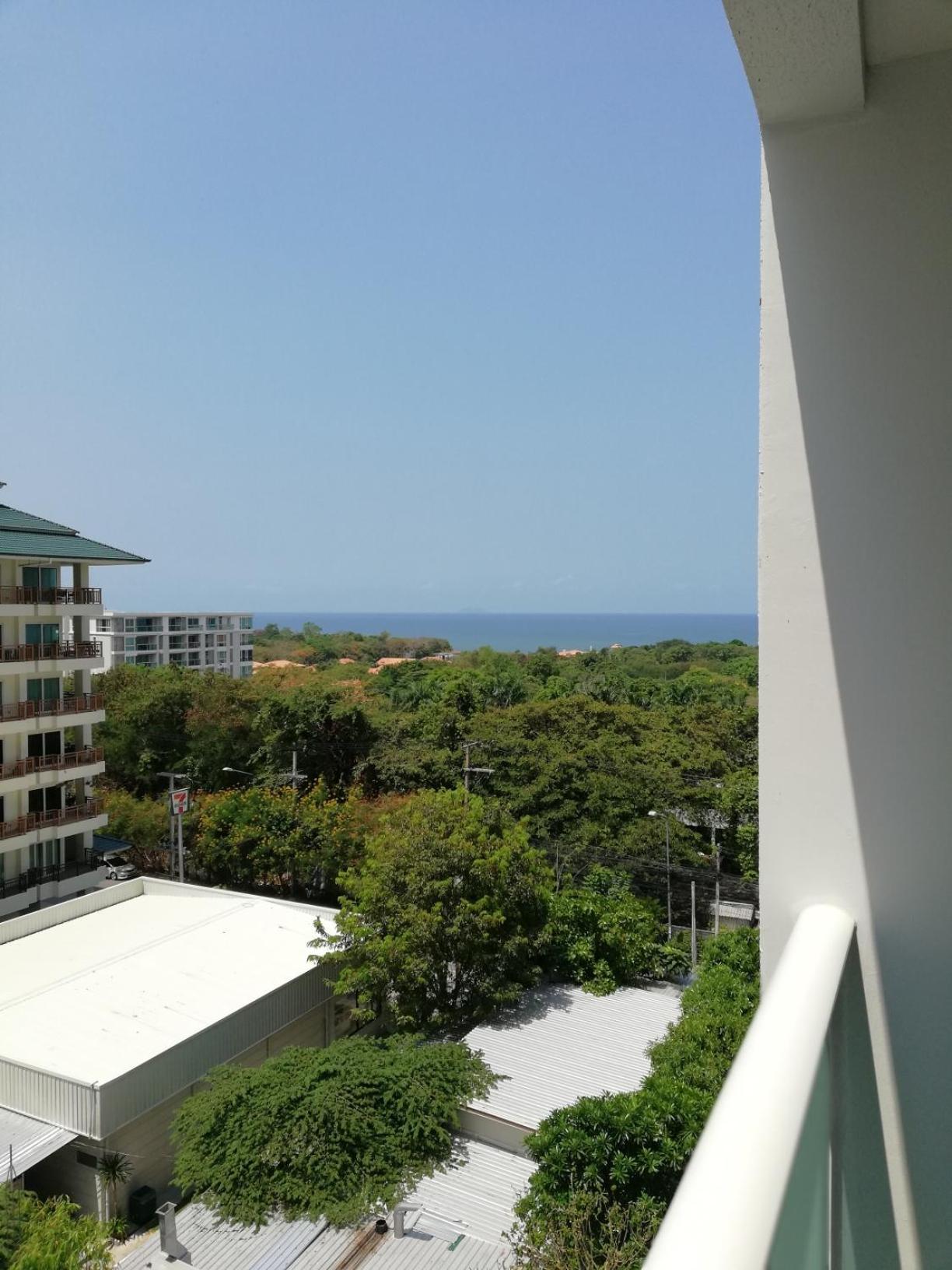 Cosy Beach View Apartments
