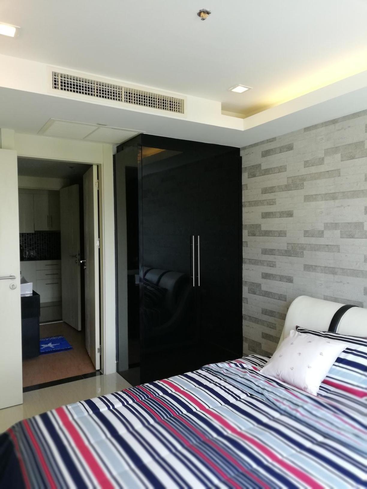 Cosy Beach View Apartments