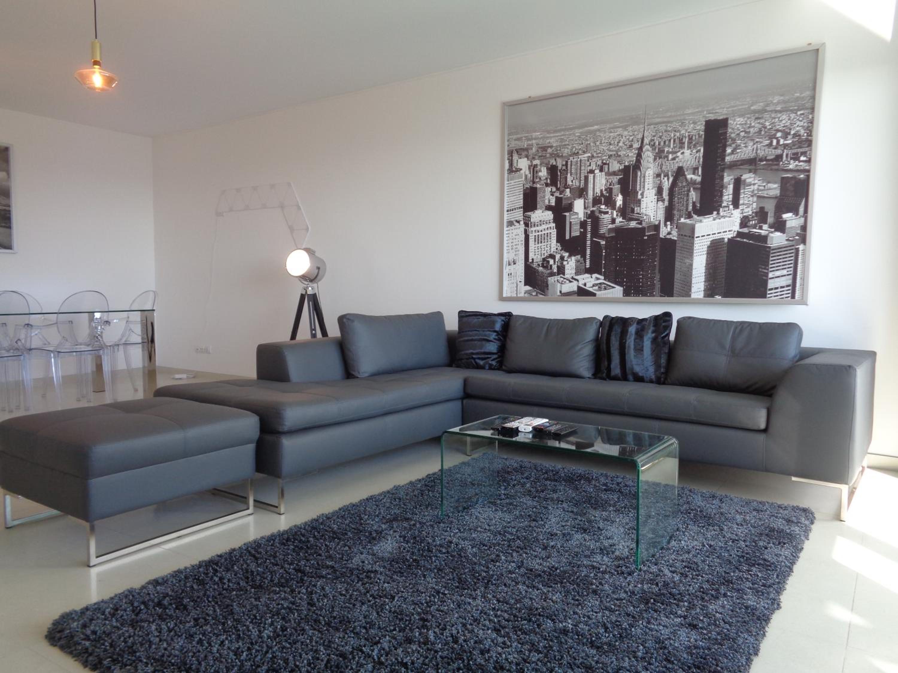 Paradisus Stylish Family Living in a 3-Bedroom Condo with Pool view 3
