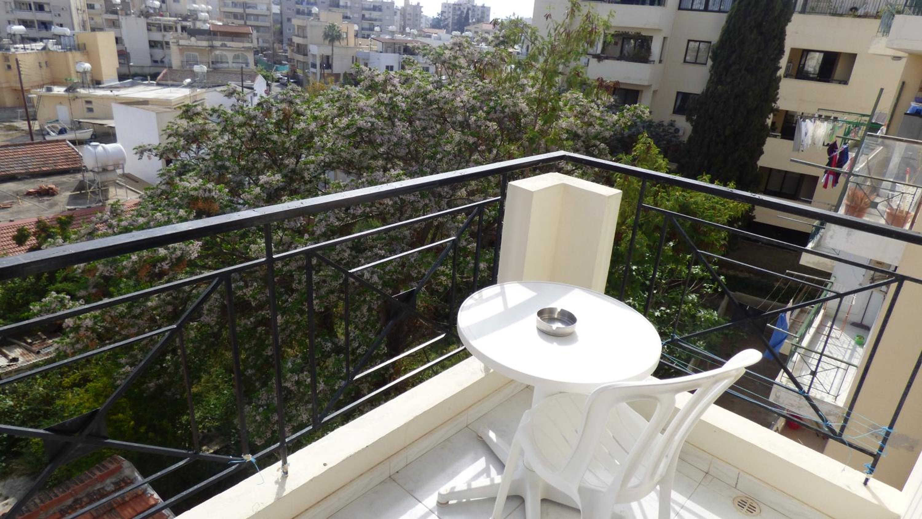 Kimonos Guesthouse