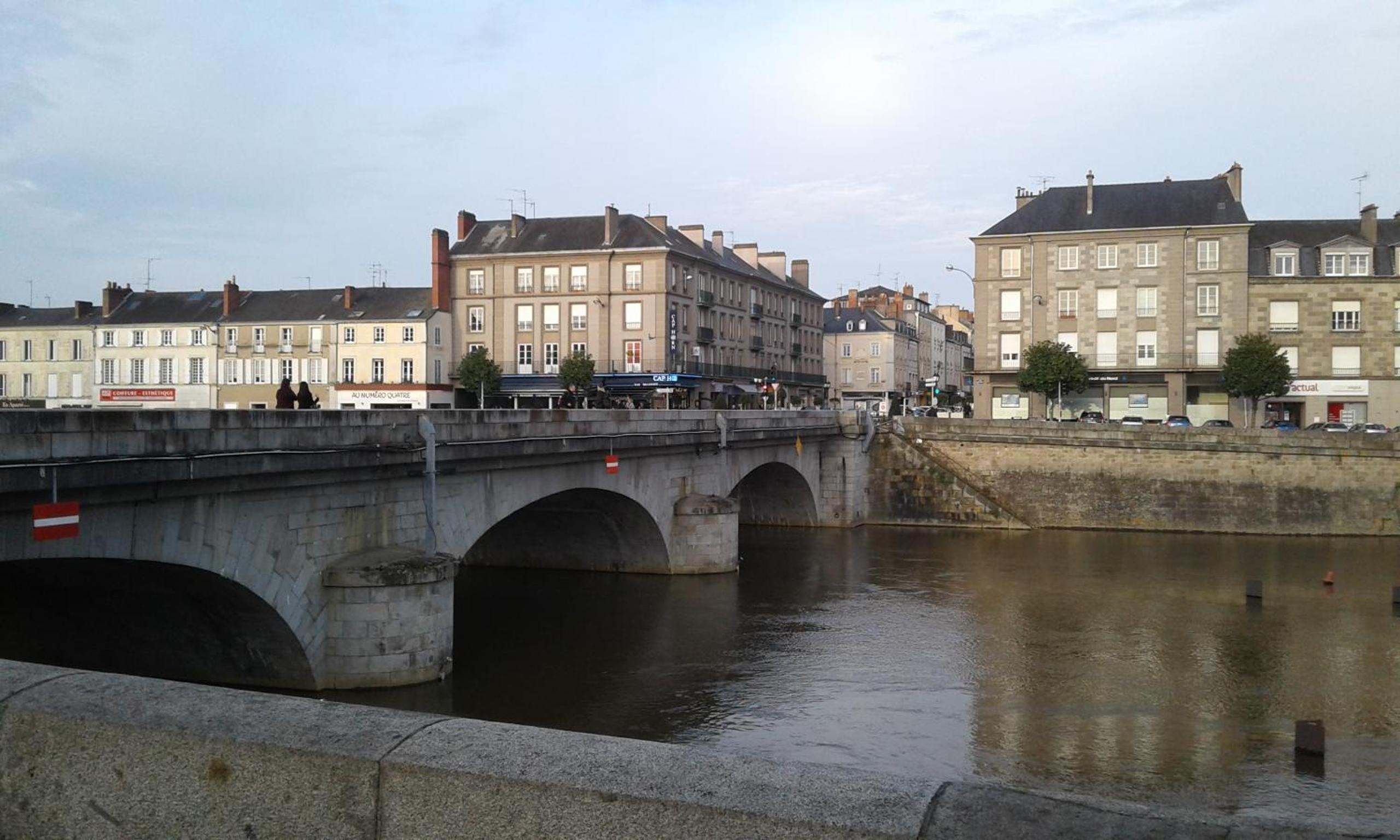Photo 18