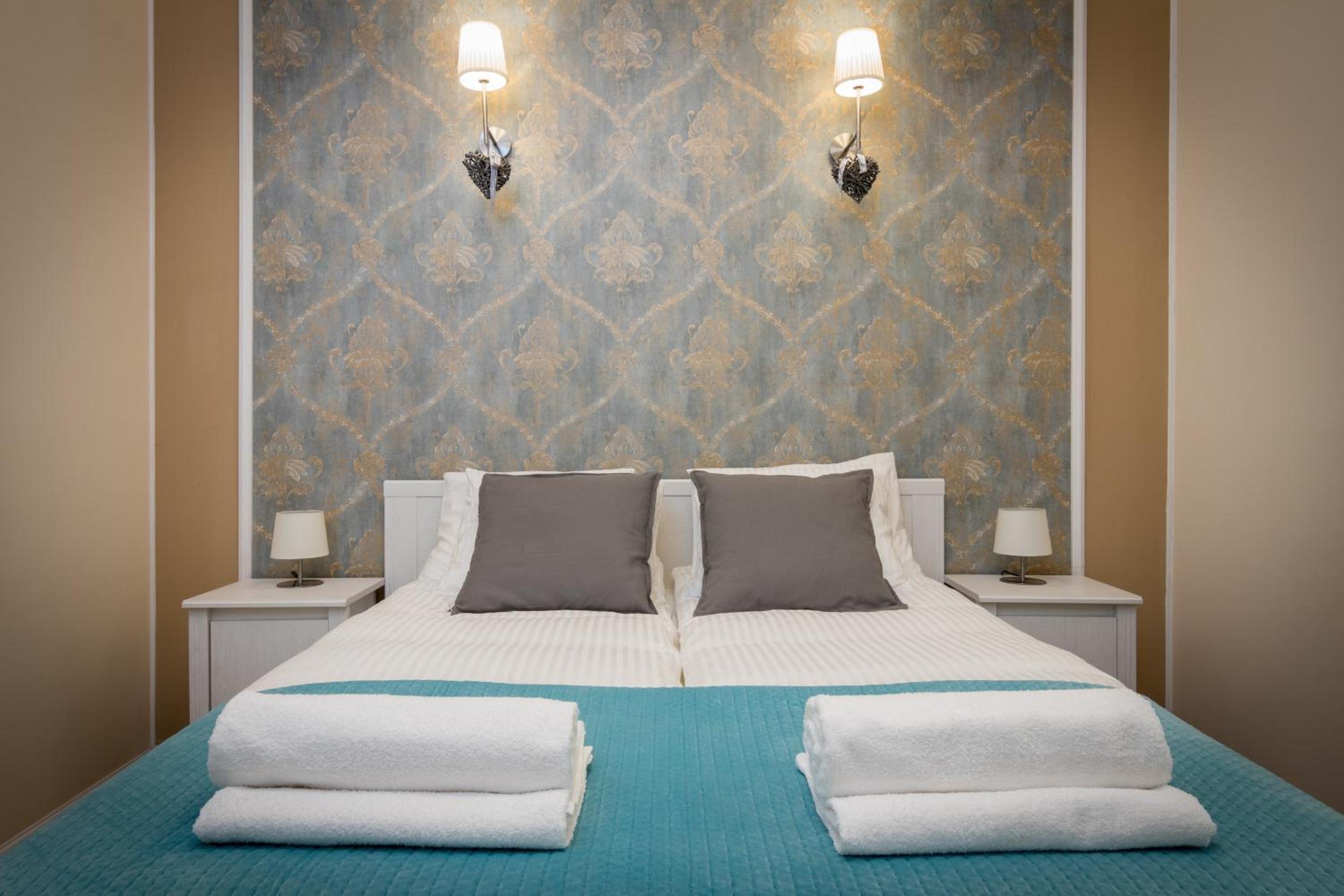 Anno Domini Apartment by Cozyplace view 2