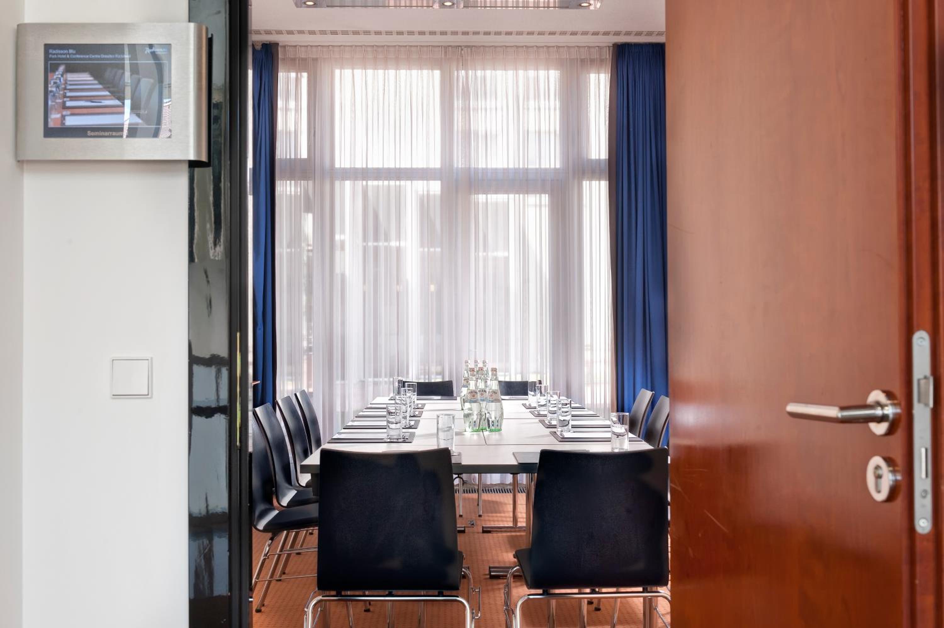 Dresden Vacations - Radisson Blu Park Hotel  Conference Centre - Property Image 99