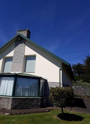 Luxury VILLA CAMÉLIA. Mountains, golf, horses, levada walks. view 3