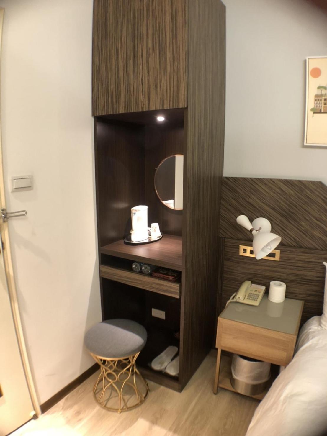 H Hotel