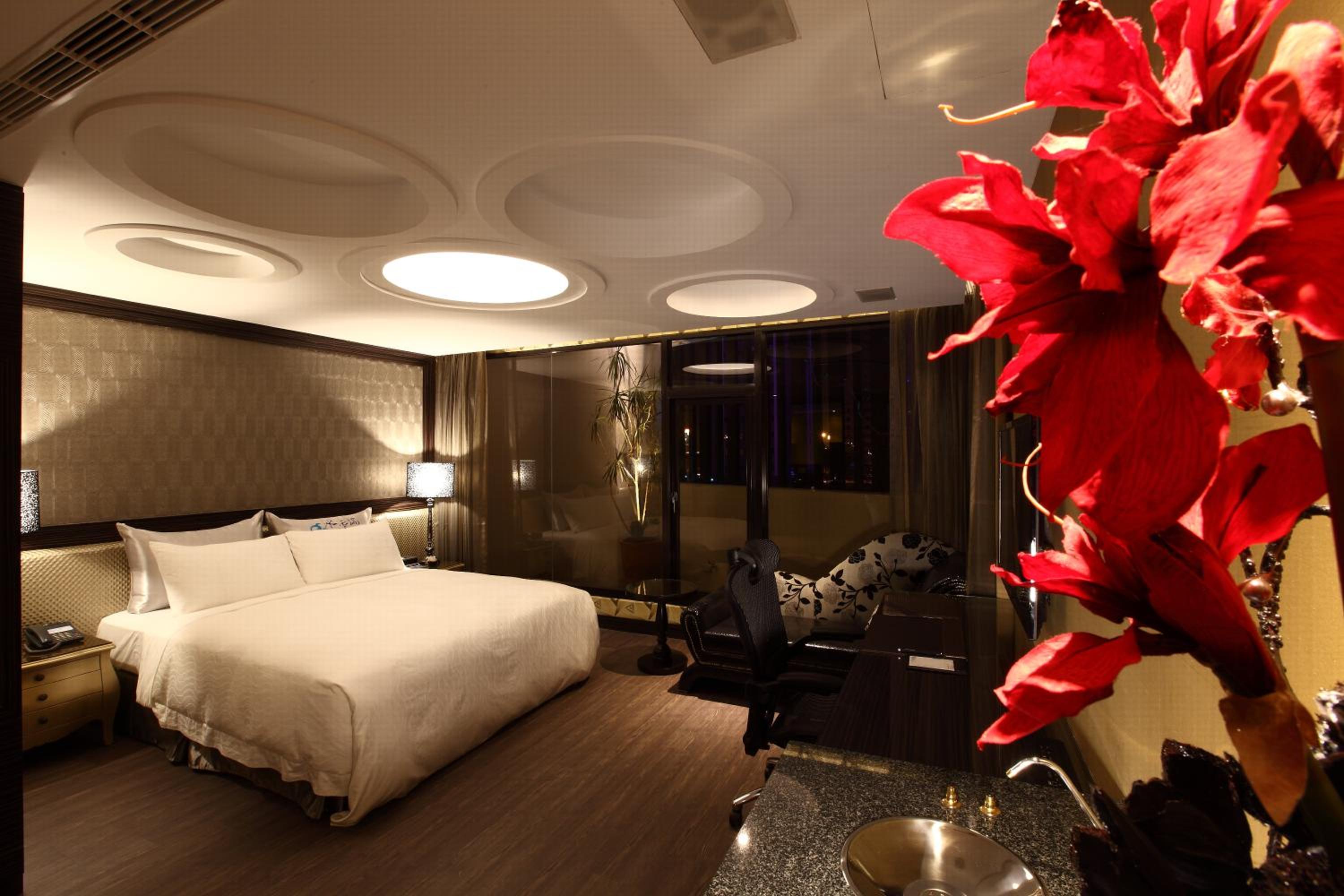 Icloud Luxury Resort & Hotel