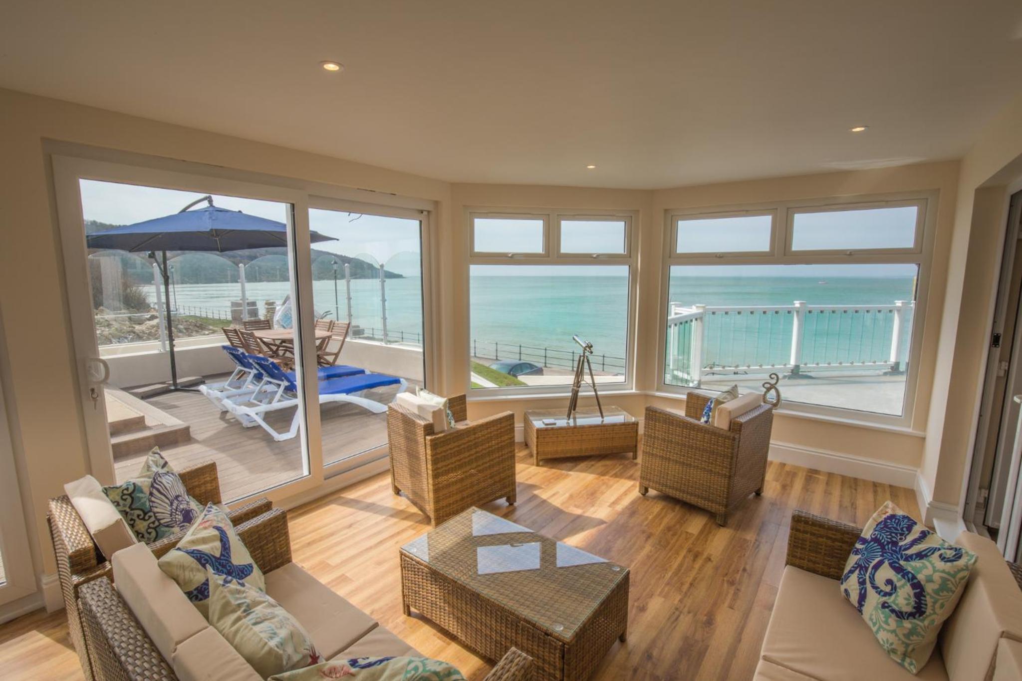 Beachside Apartment, 2 Pilots Point view 4
