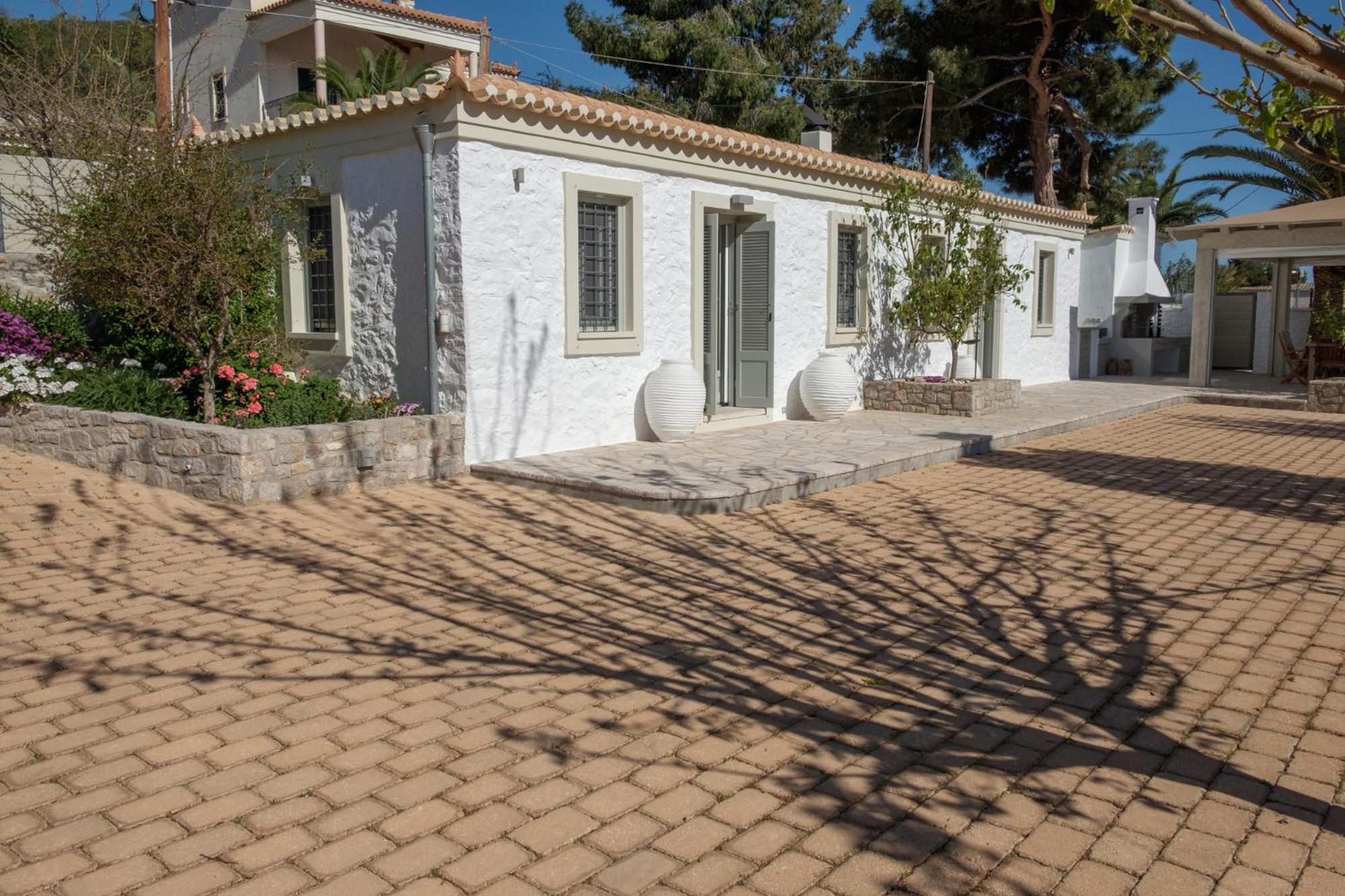 Traditional Guest House Grandma Vitsa in Ermioni view 3