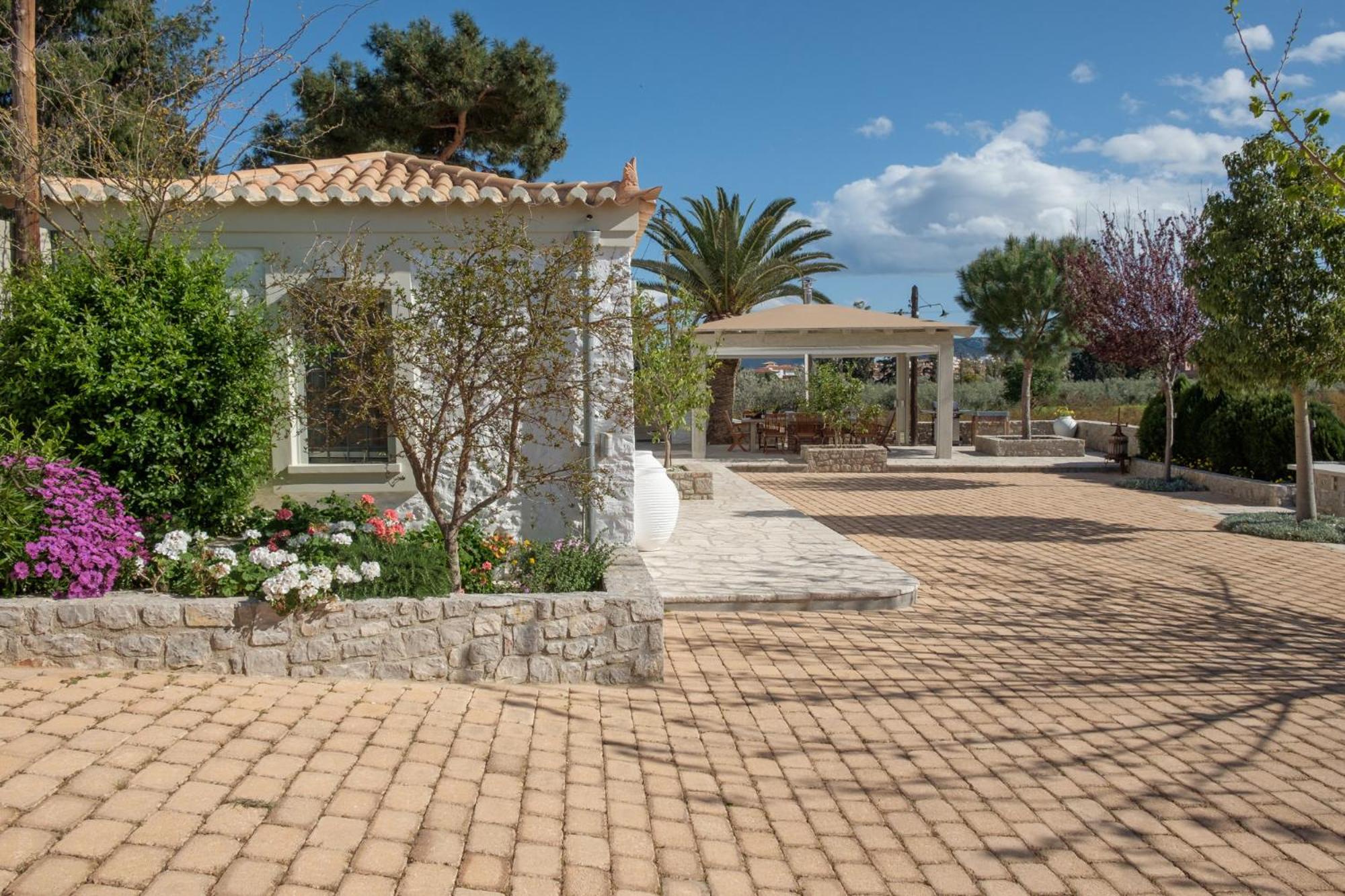 Traditional Guest House Grandma Vitsa in Ermioni view 4