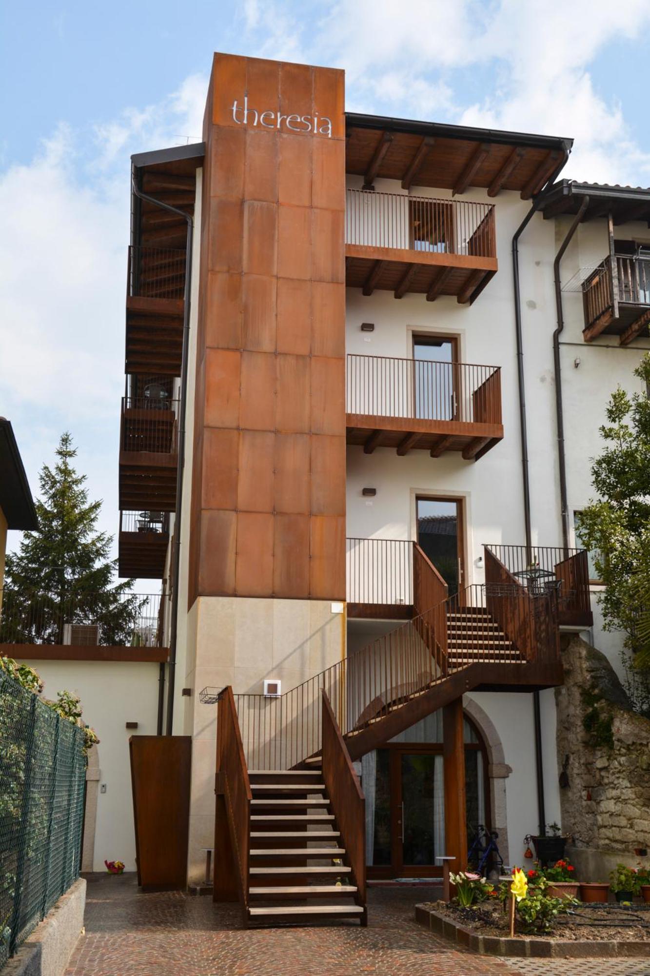 Theresia view 3