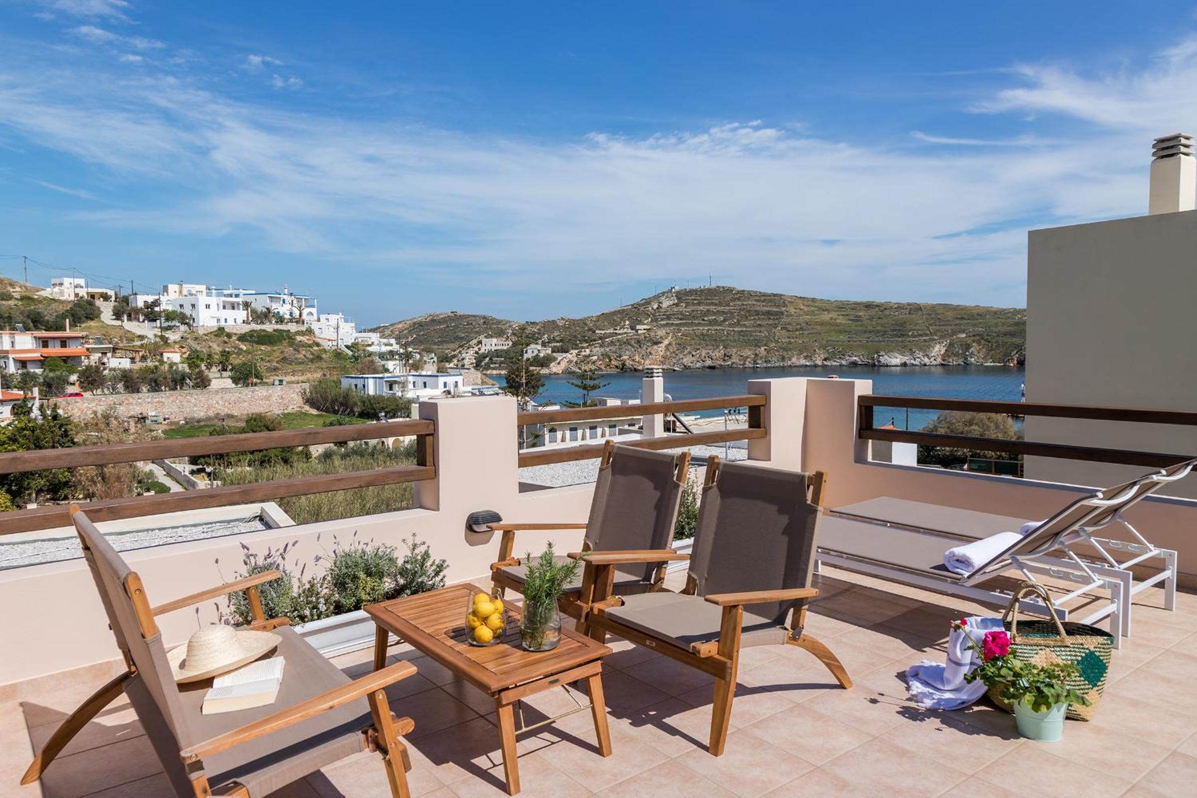 Syra Suites