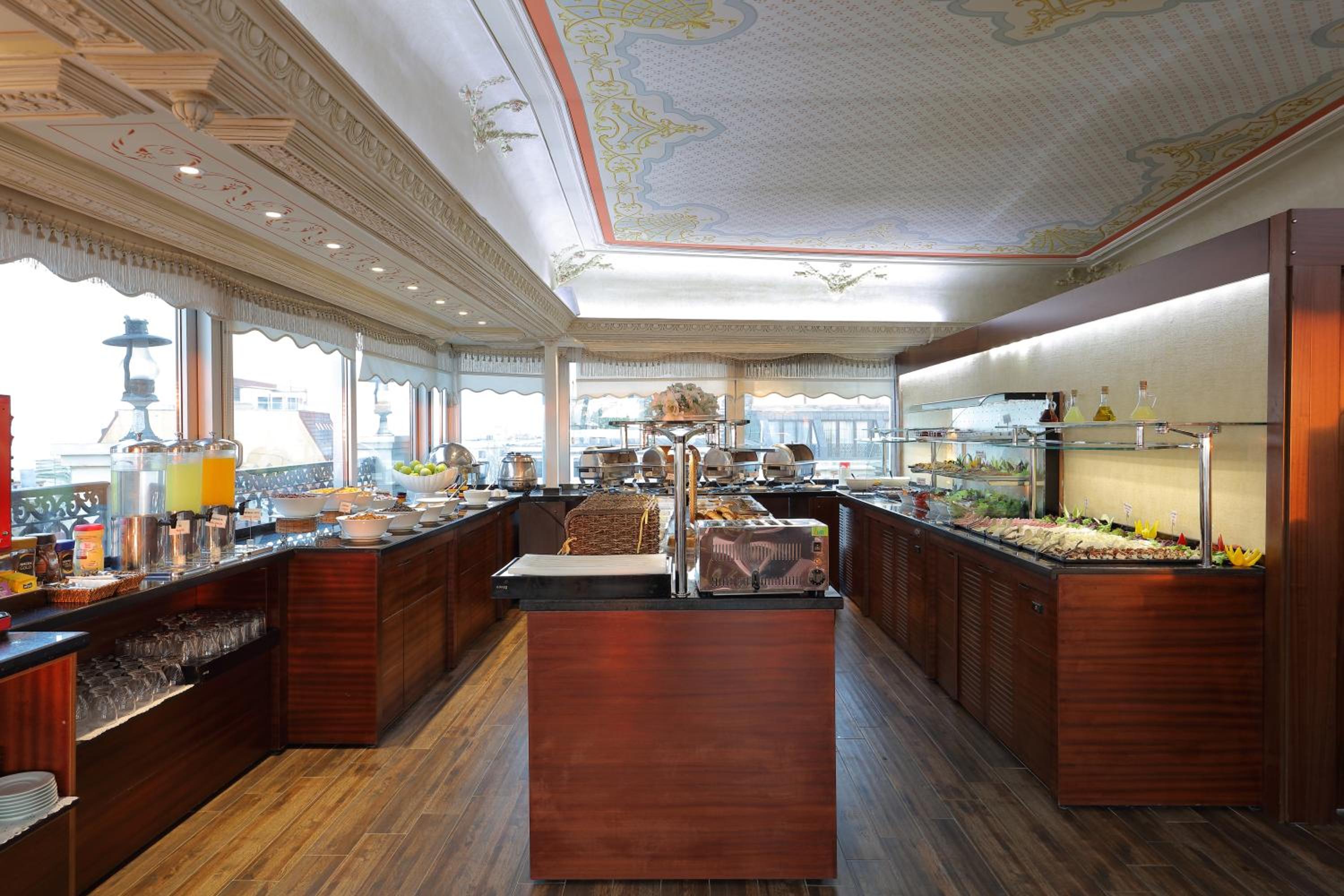 Deluxe Golden Horn Sultanahmet Hotel - Image 19