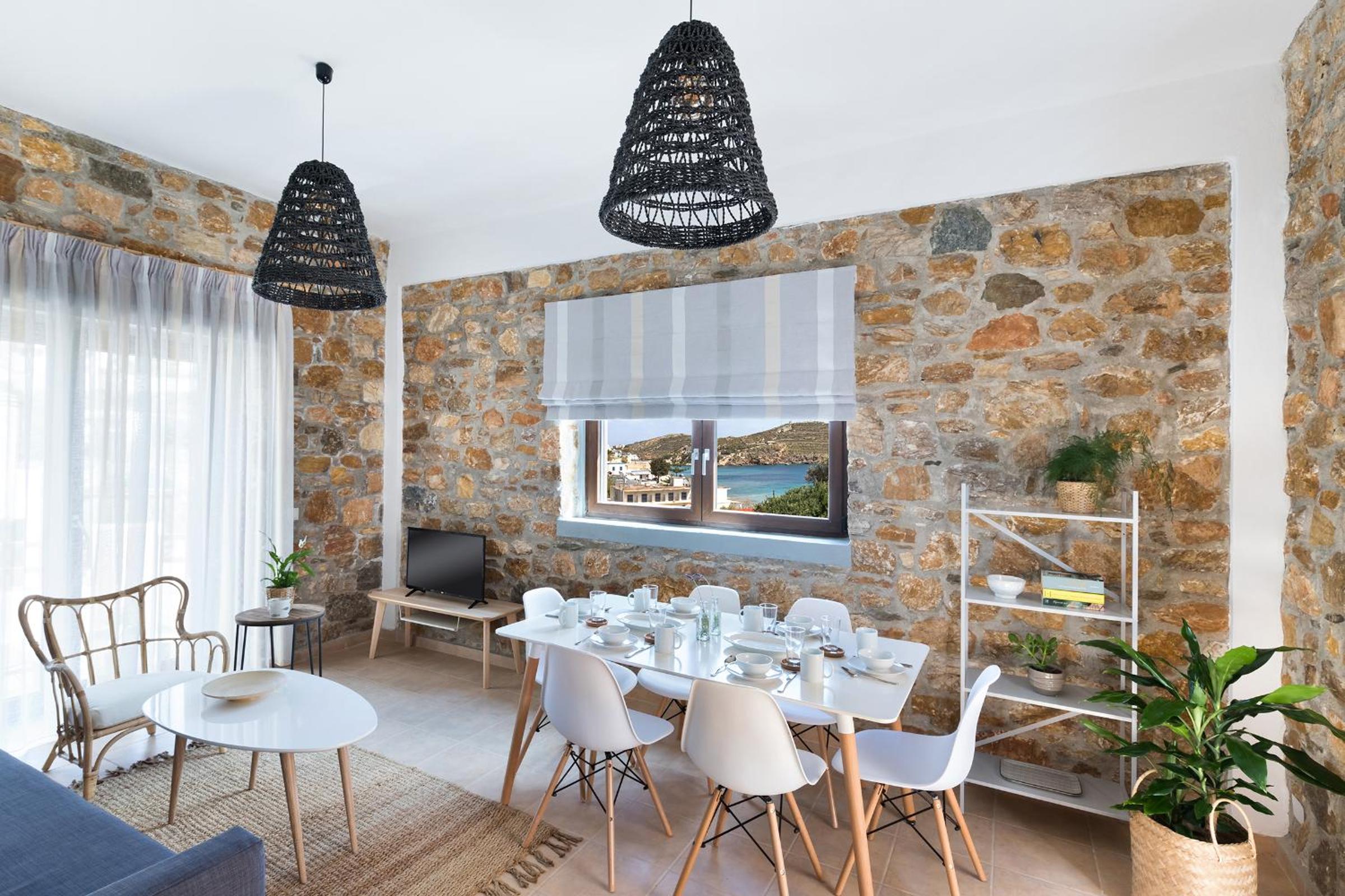 Syra Suites